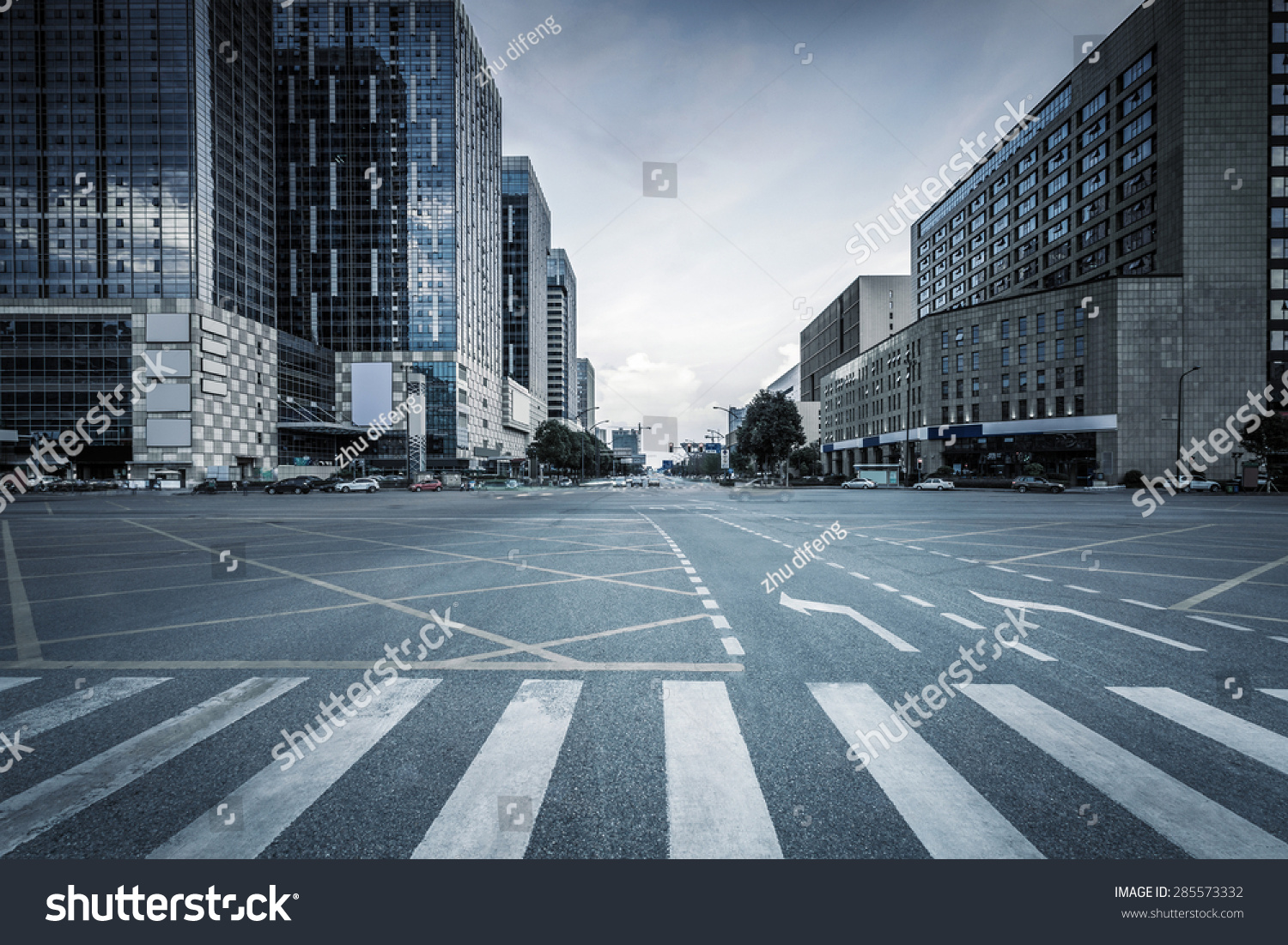empty road and modern office buildings #285573332