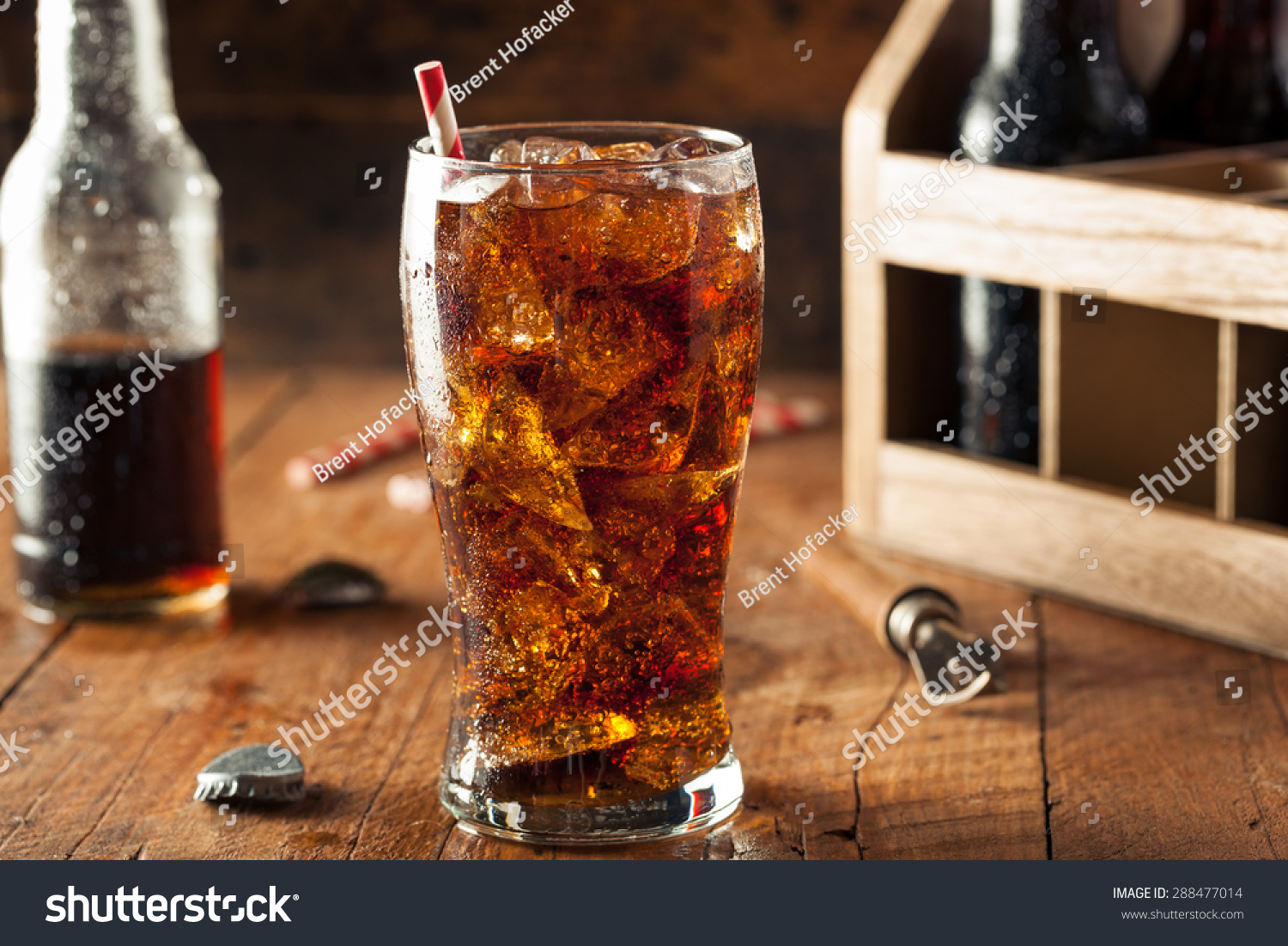 Refreshing Bubbly Soda Pop with Ice Cubes #288477014