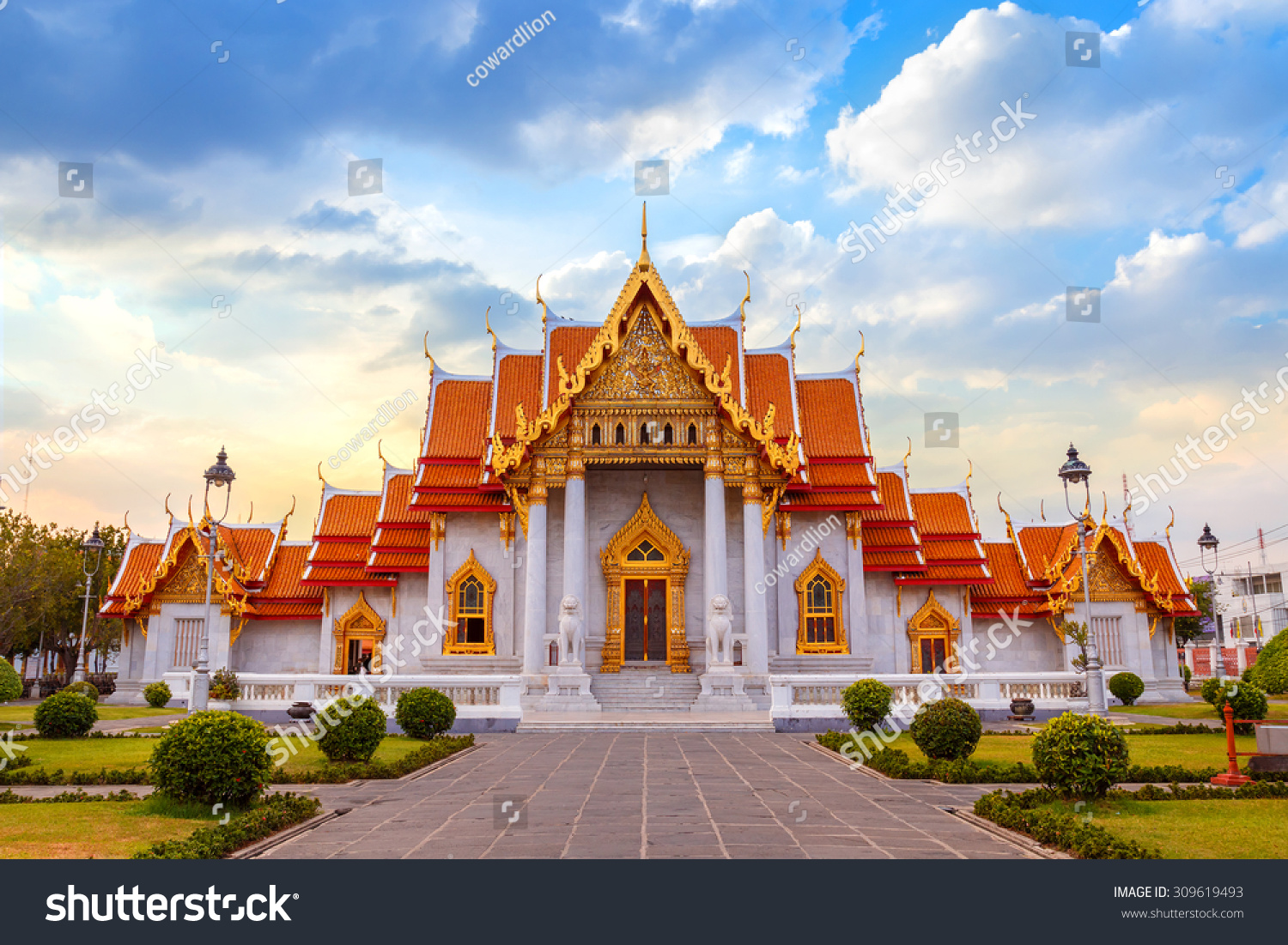 The Marble Temple, Wat Benchamabopit Dusitvanaram in Bangkok, Thailand

 #309619493