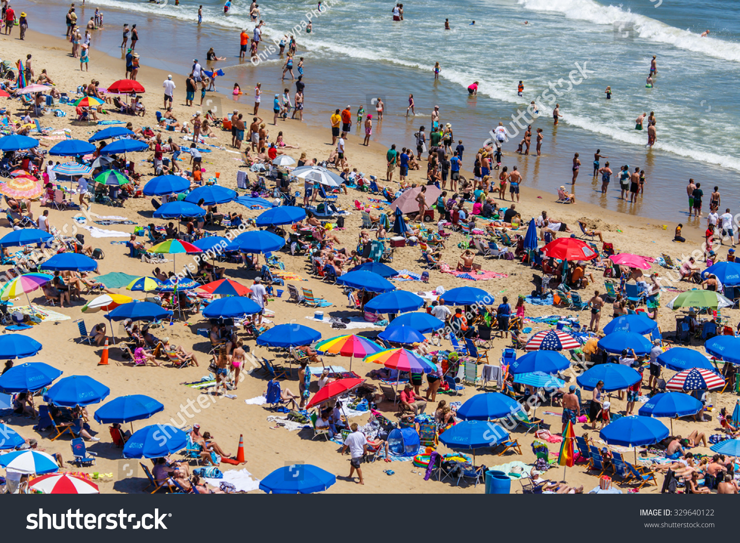 Ocean City June 14 Crowded Beach Stock Photo 329640122