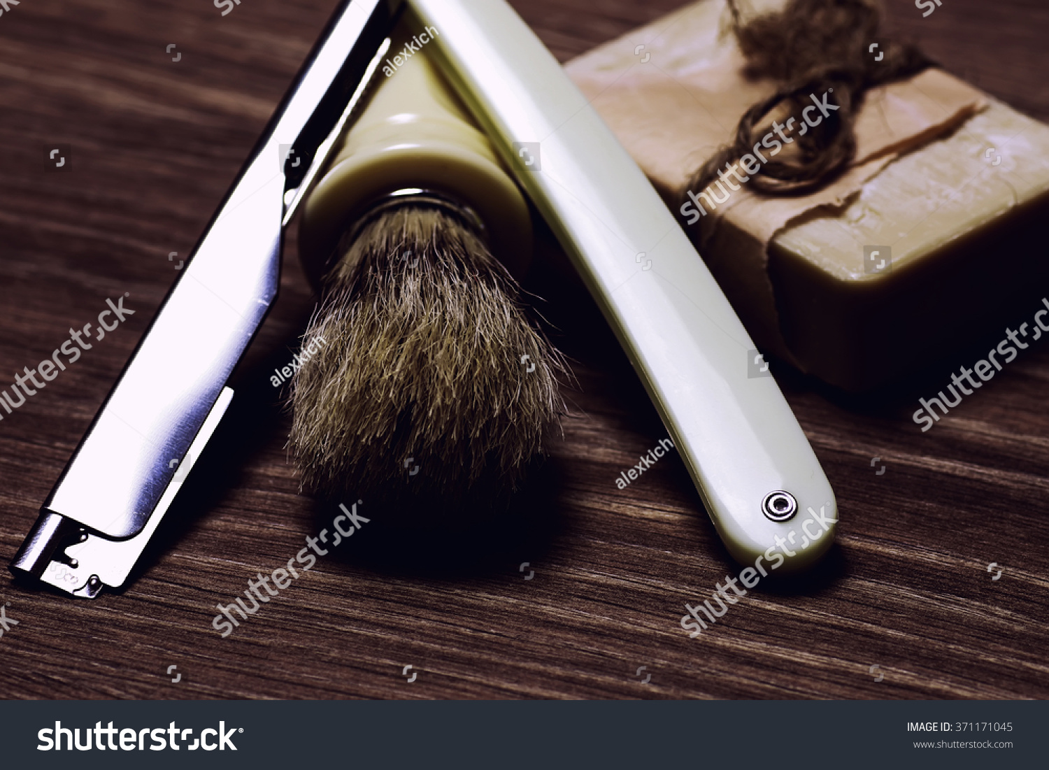 razor sharp soap brush retro #371171045
