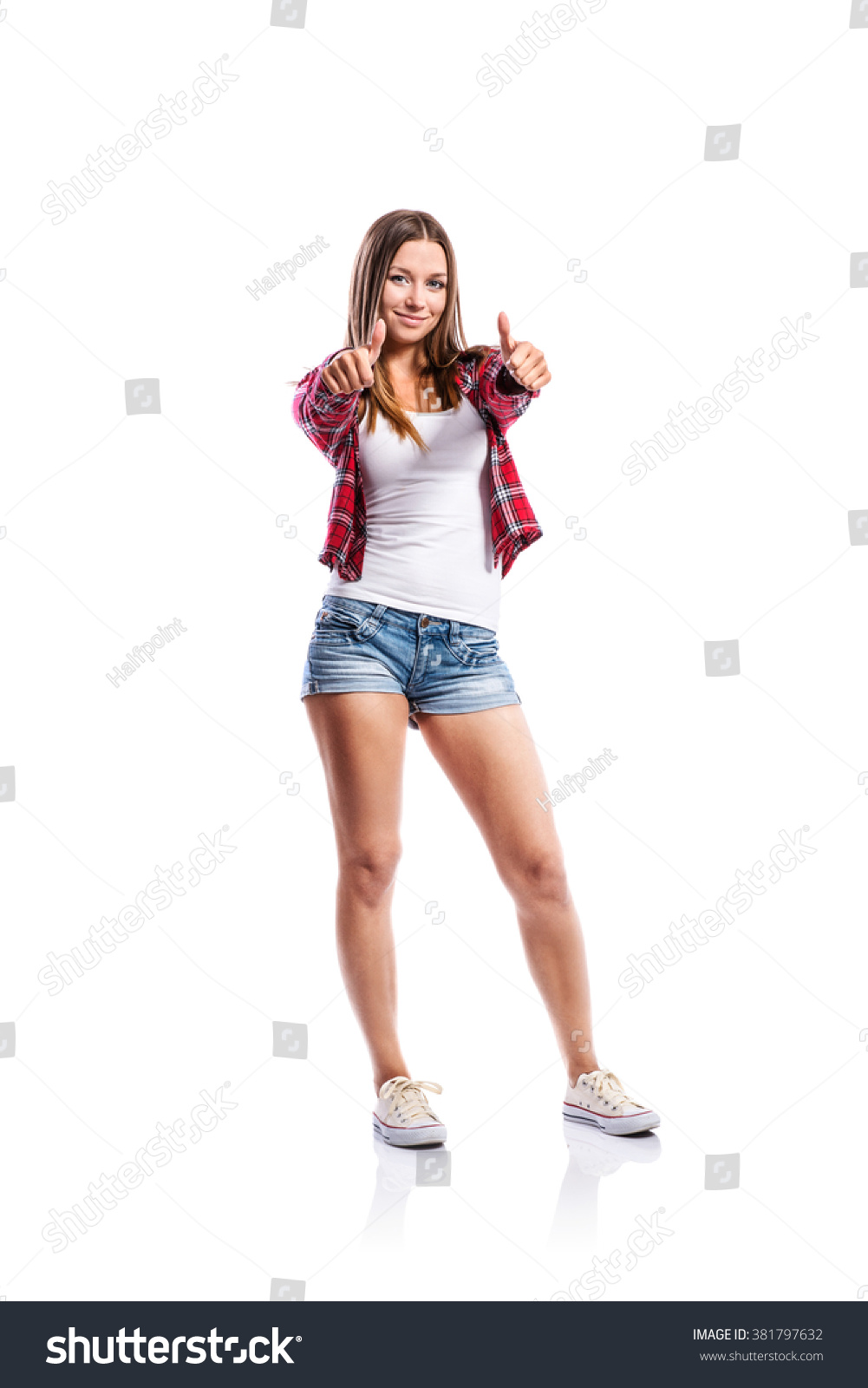 teen girl tight white shorts