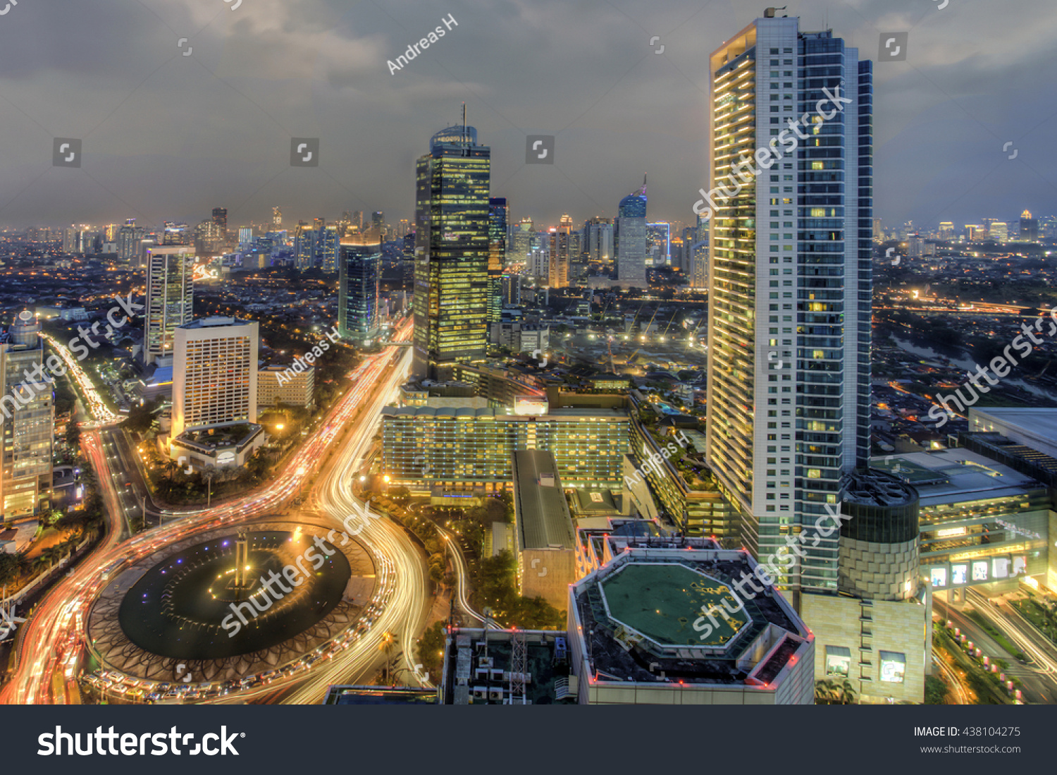 Selamat Datang Monument, also known as the Monumen Bundaran HI, is a monument located in Central Jakarta, Indonesia. Completed in 1962, It is one of the historic landmarks of Jakarta #438104275