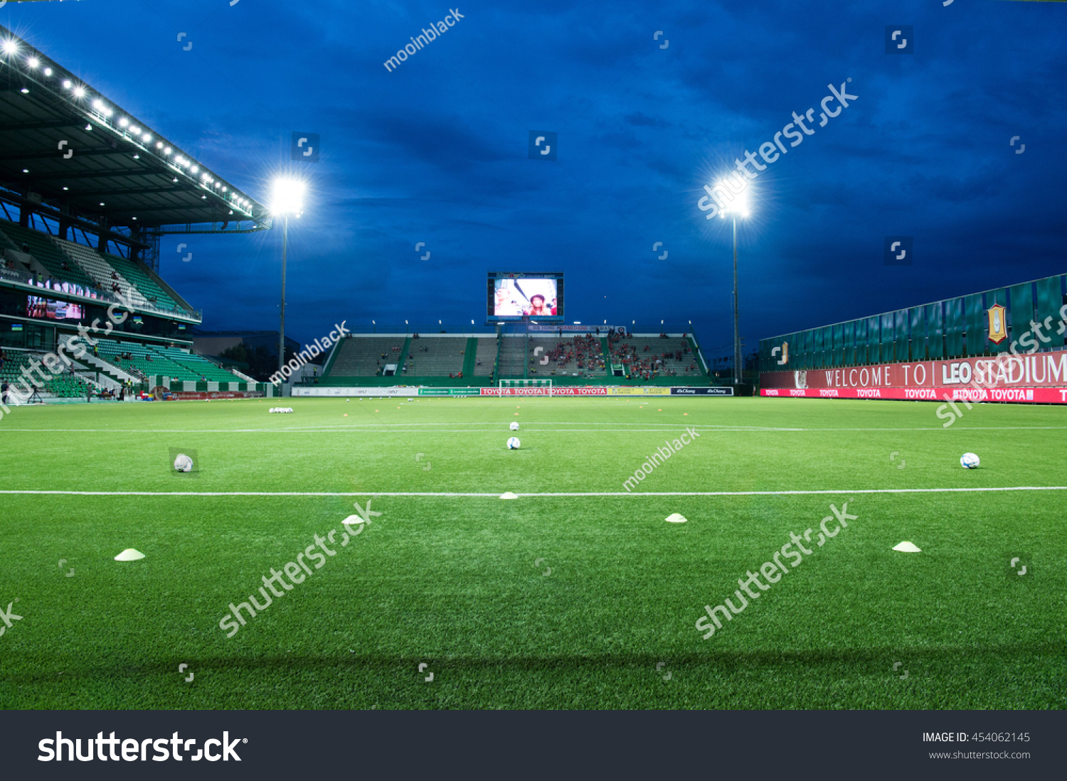 View Of Leo Stadium Skyline At Twilight Before Royalty Free Stock Photo Avopix Com