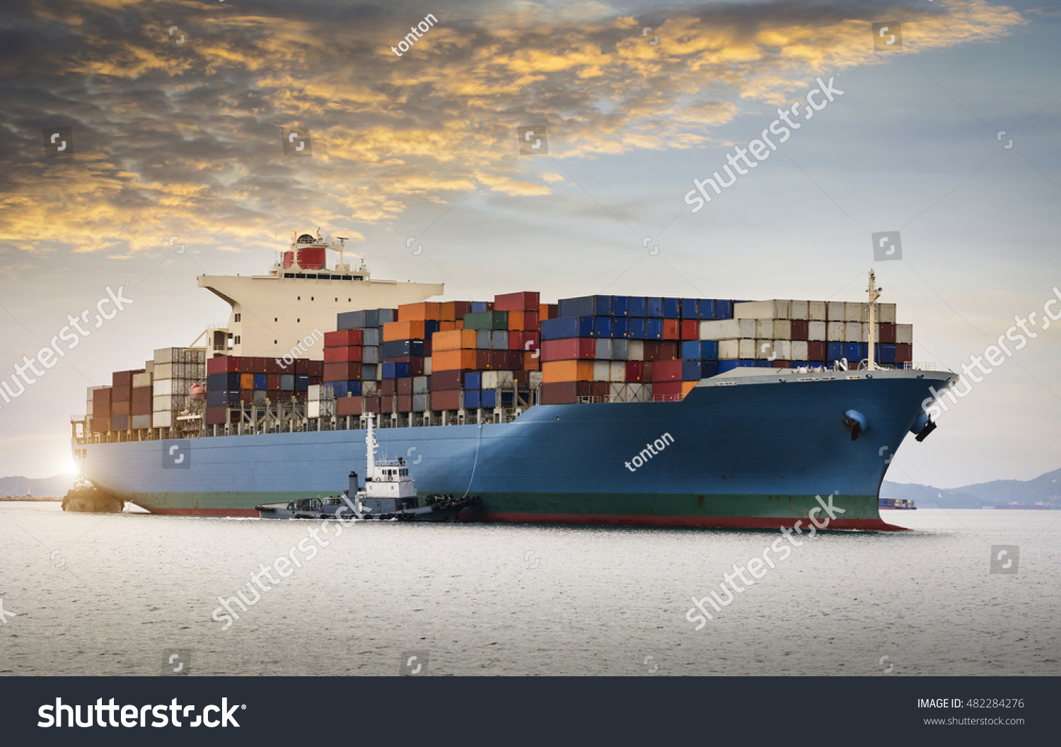 Cargo ship at the Trade Port #482284276