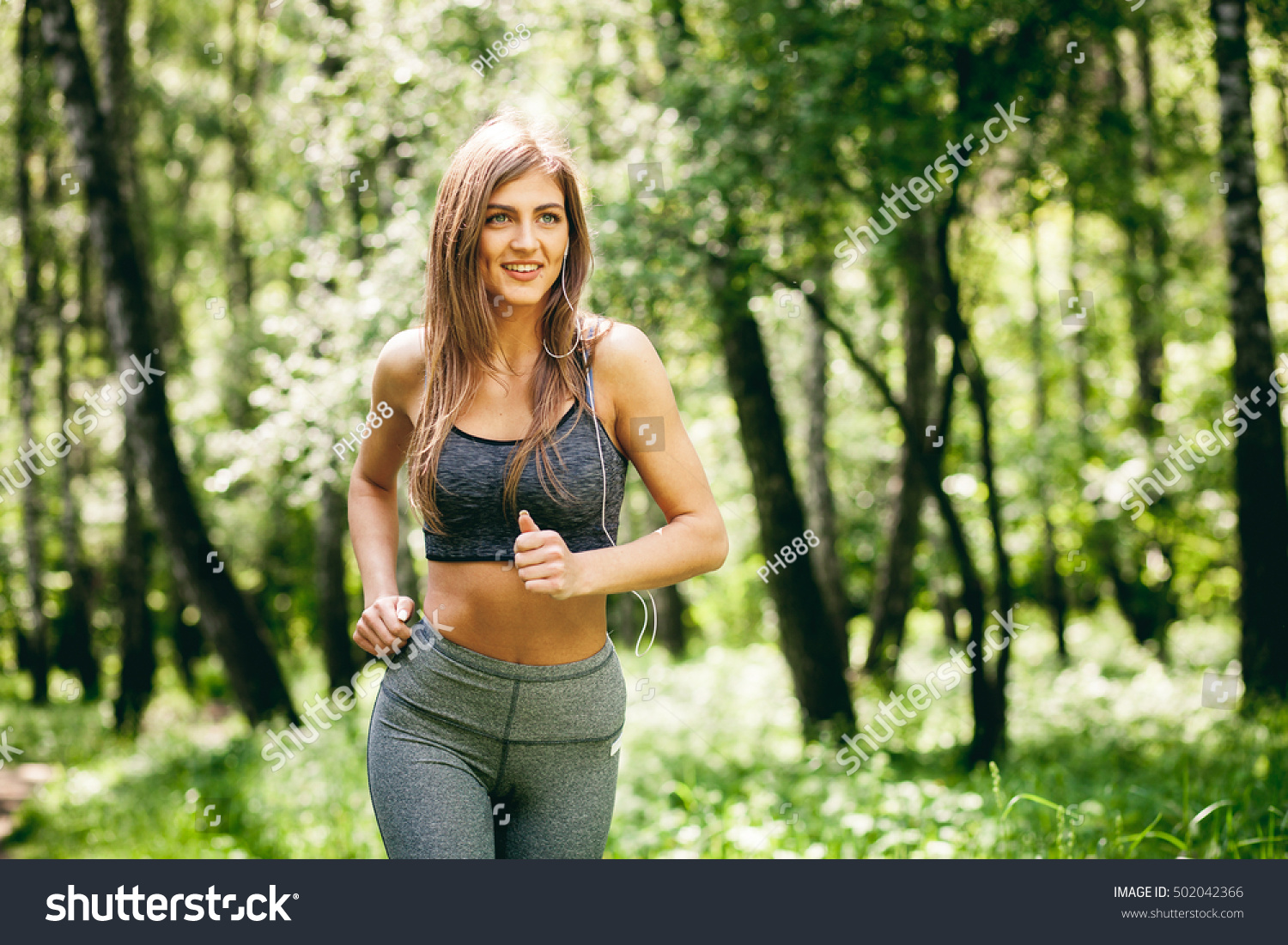 sport woman girl park - Royalty Free Stock Photo 502042366 - Avopix.com