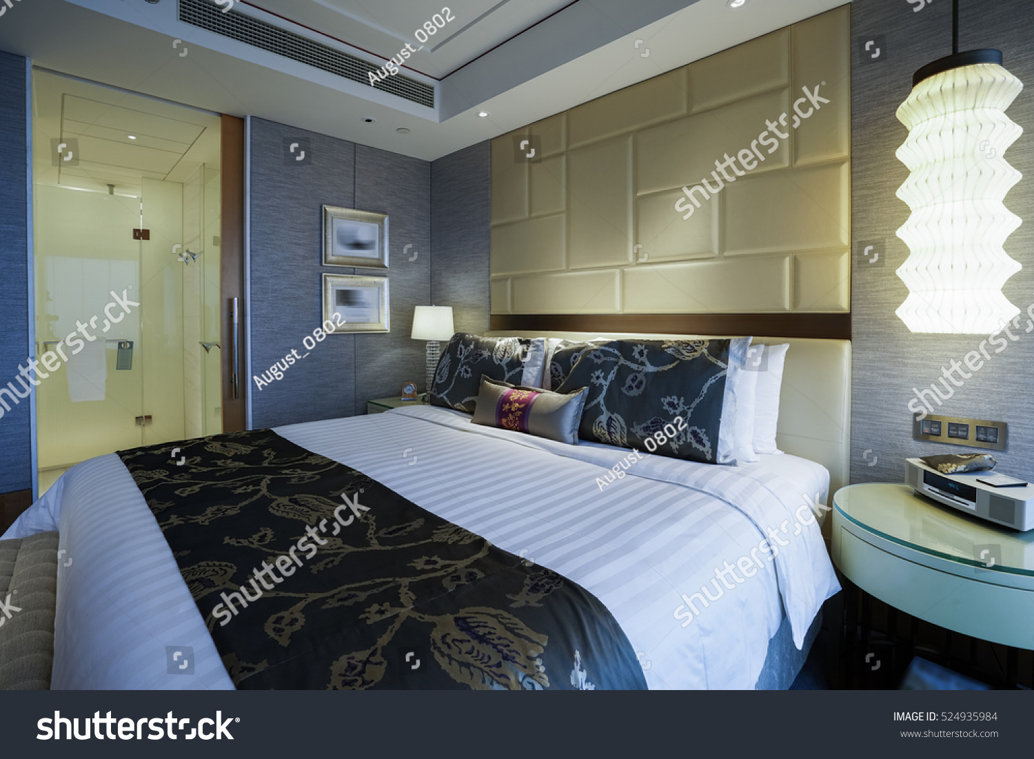 Elegant and comfortable home & hotel bedroom interior. #524935984