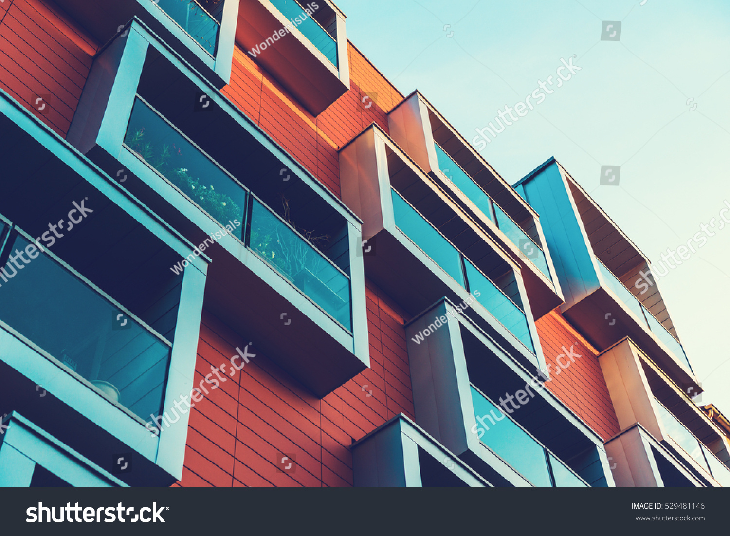 beautiful and high contrasted architecture #529481146