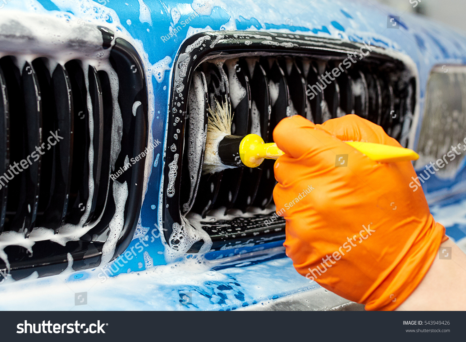 Detailed vehicle cleaning to washing #543949426