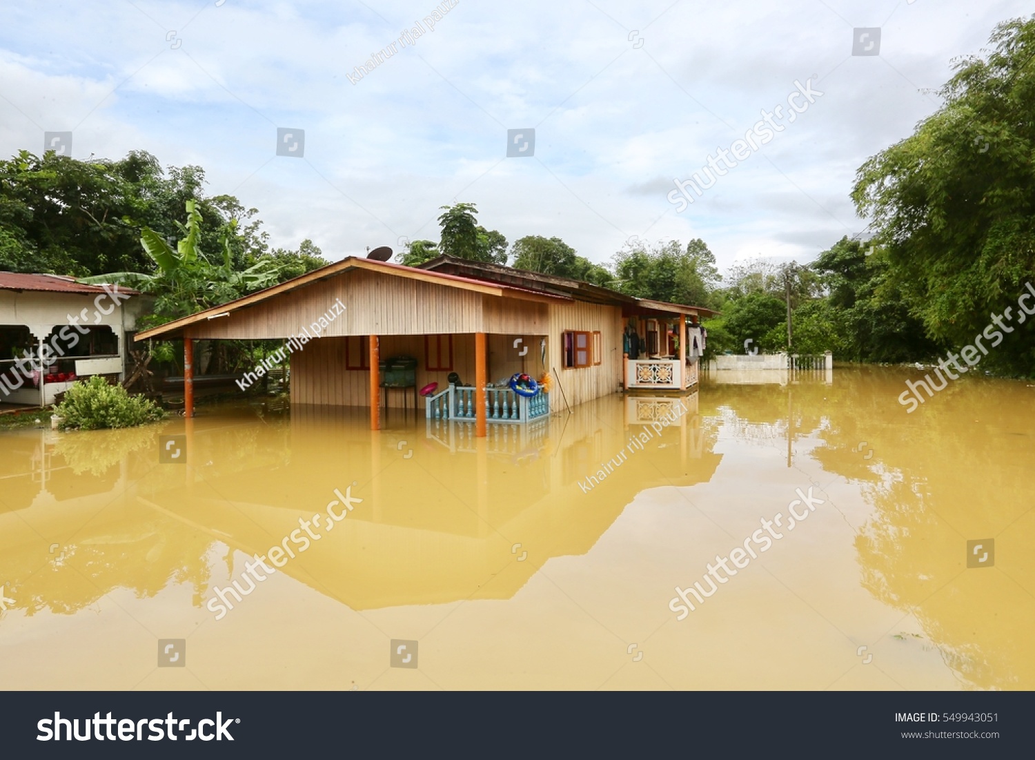 Home Under Flood Water at Rantau Panjang,Kelantan, Malaysia #549943051