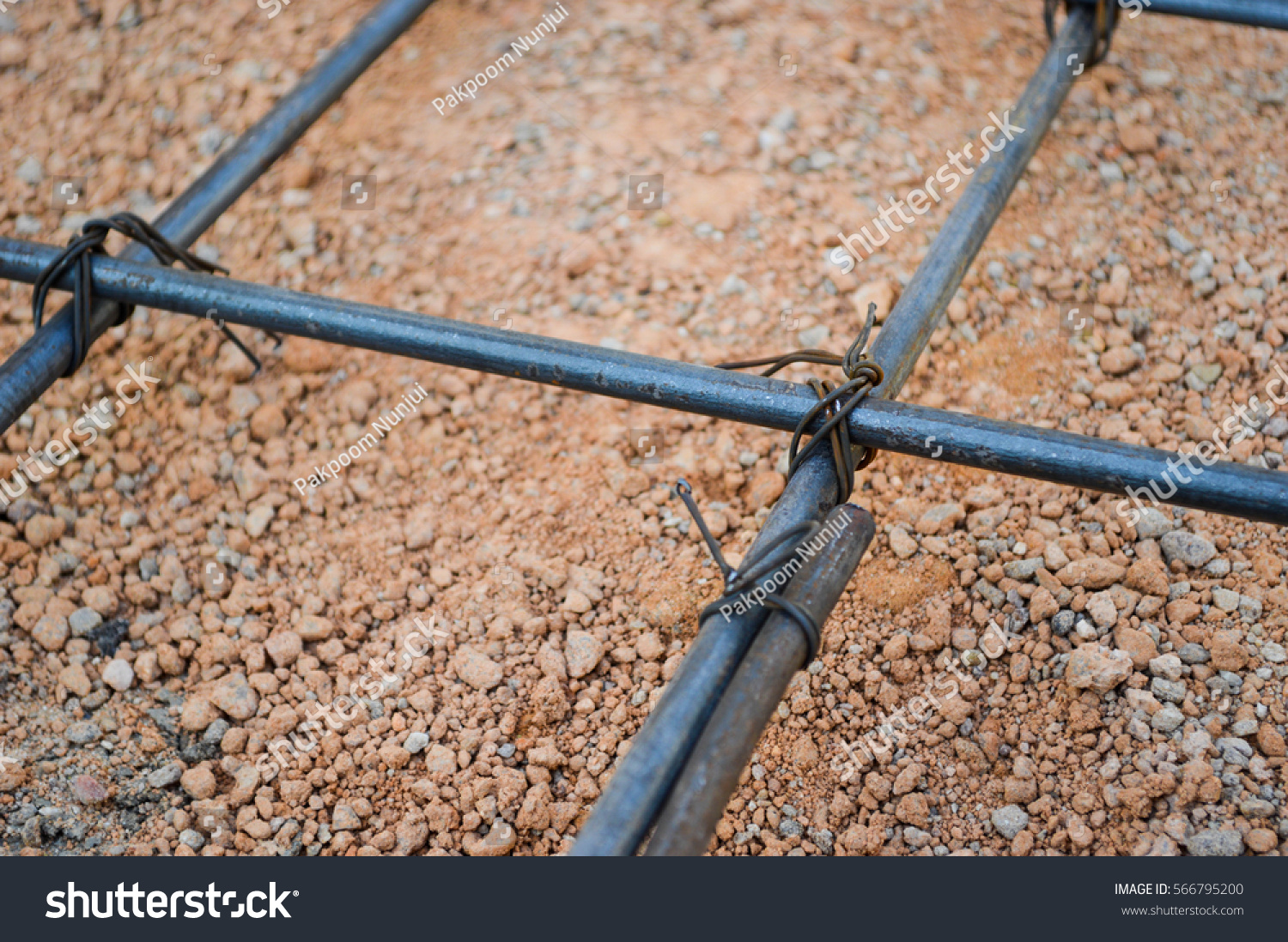Steel rod or steel bar that was cross connected by steel wire for prepare to concrete pouring construction, reinforcement metal framework for concrete pouring #566795200