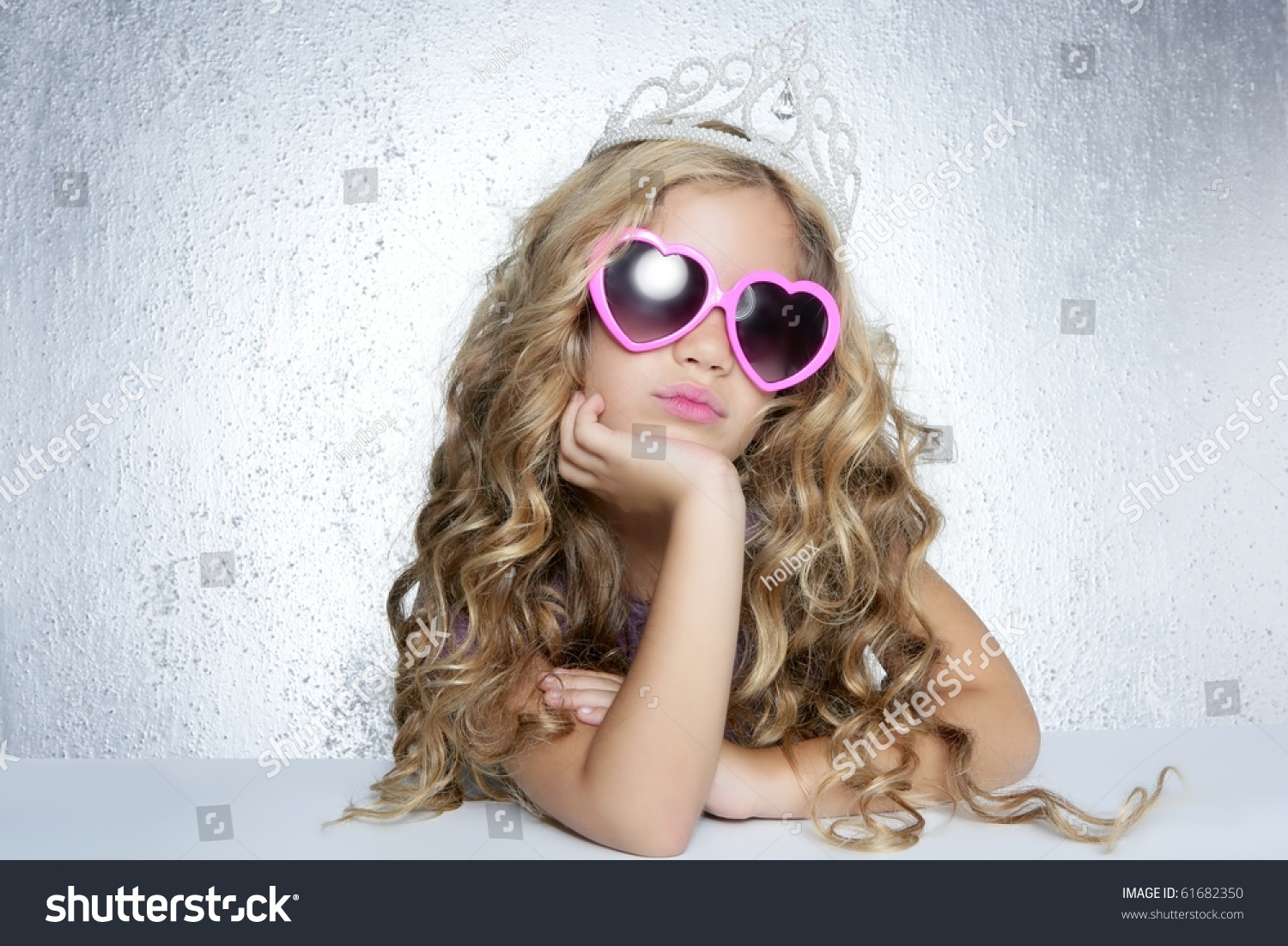 fashion victim little princess girl humor portrait crown and hearth shape glasses #61682350