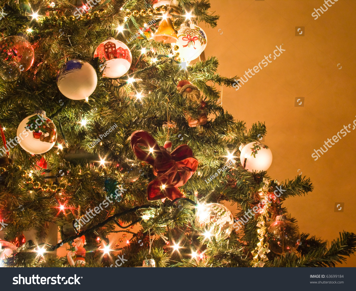 Christmas tree decorations #63699184