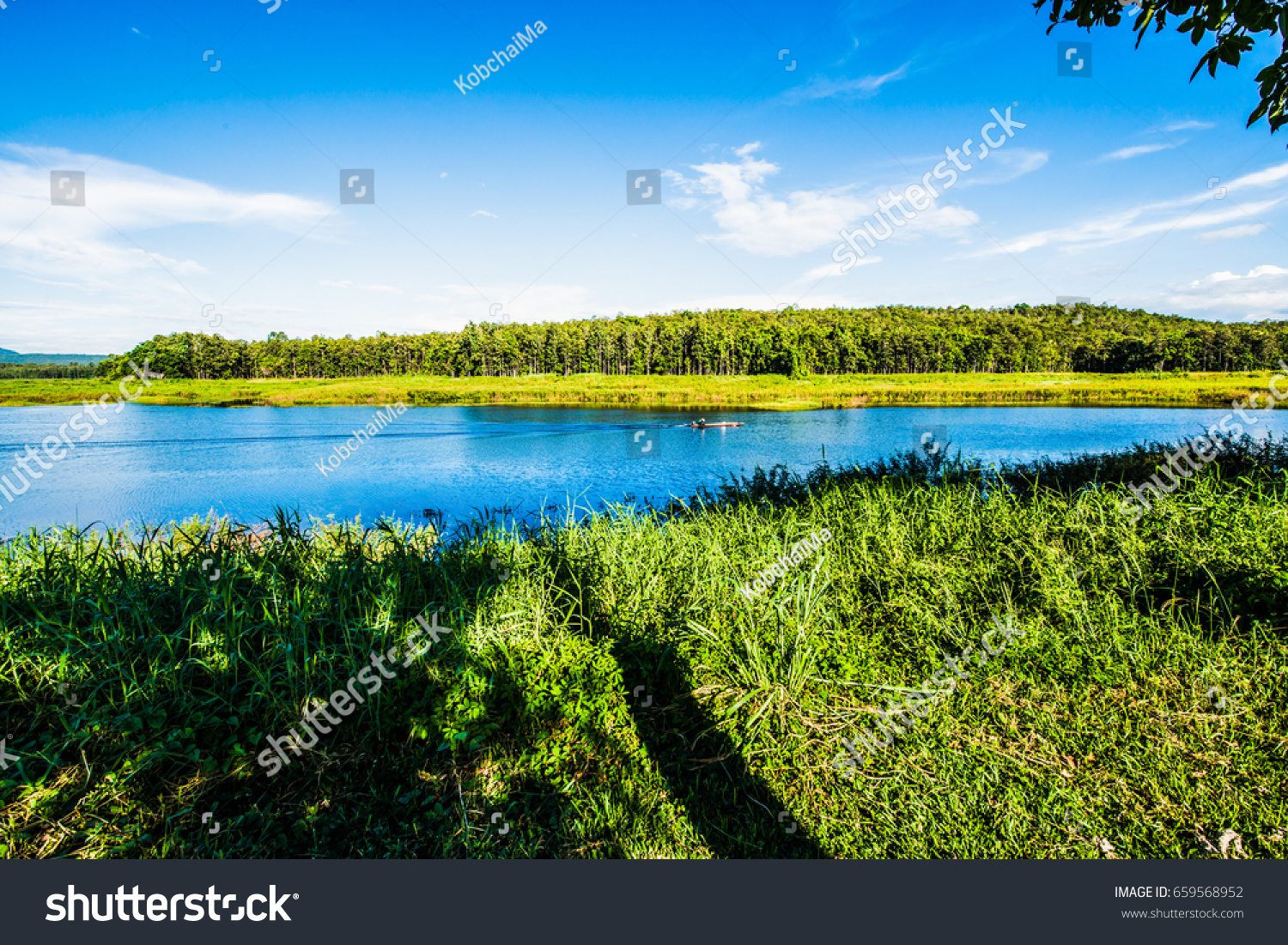 Landscape View of Mae Puem Reservoir, Thailand. #659568952