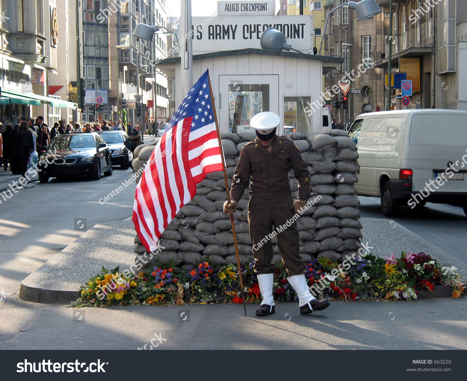 Checkpoint Charlie #663220