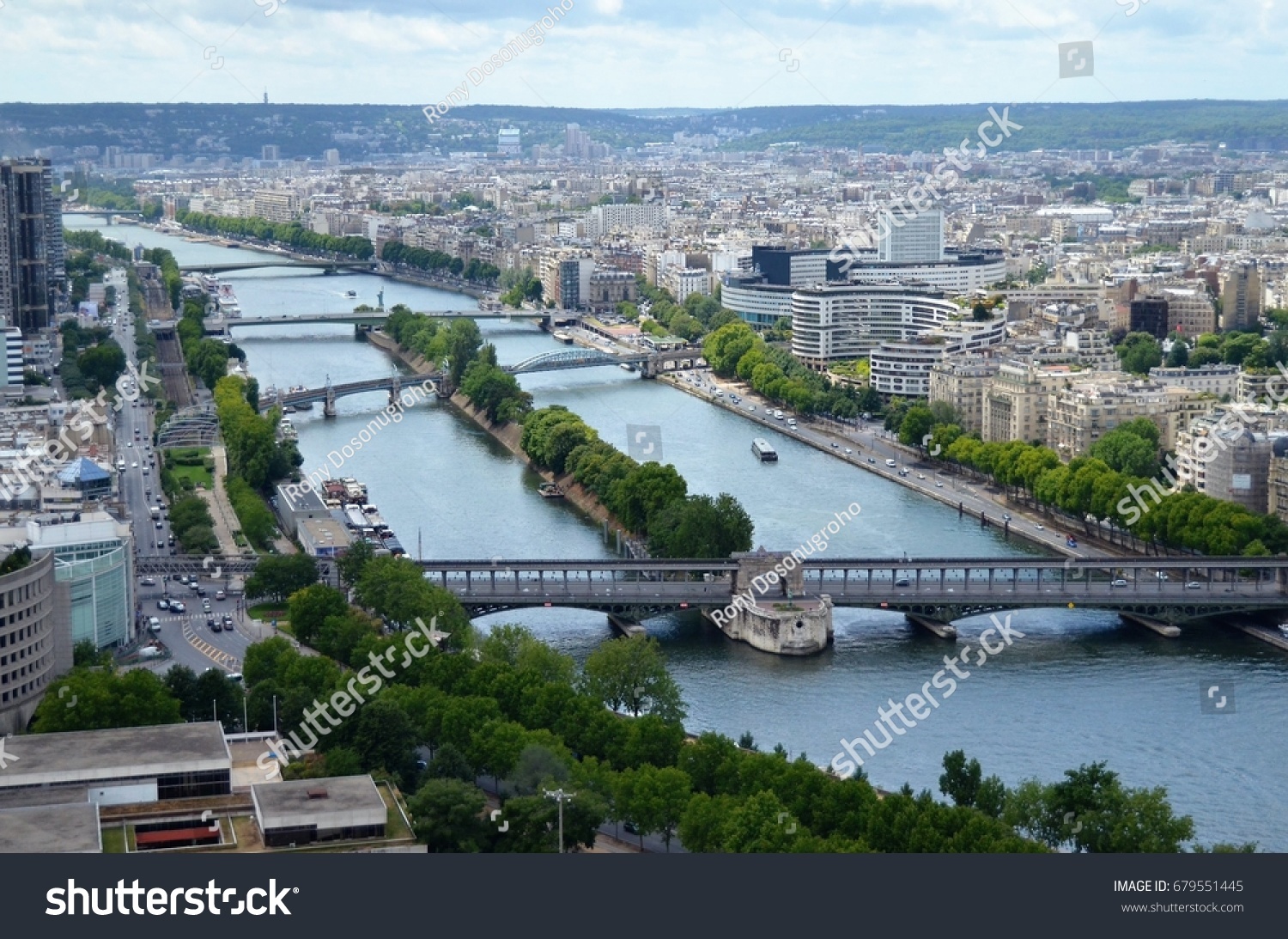 Seine River Paris #679551445