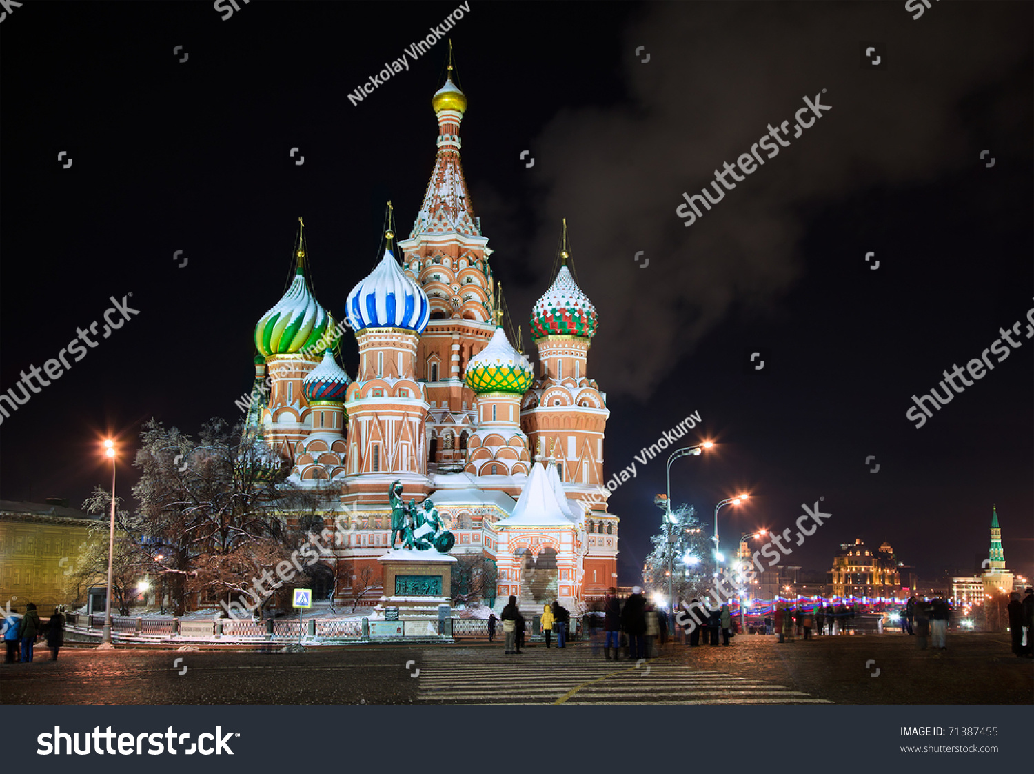 Winter view of Saint Basil's Cathedral at night, Red Square, Moscow, Russia #71387455