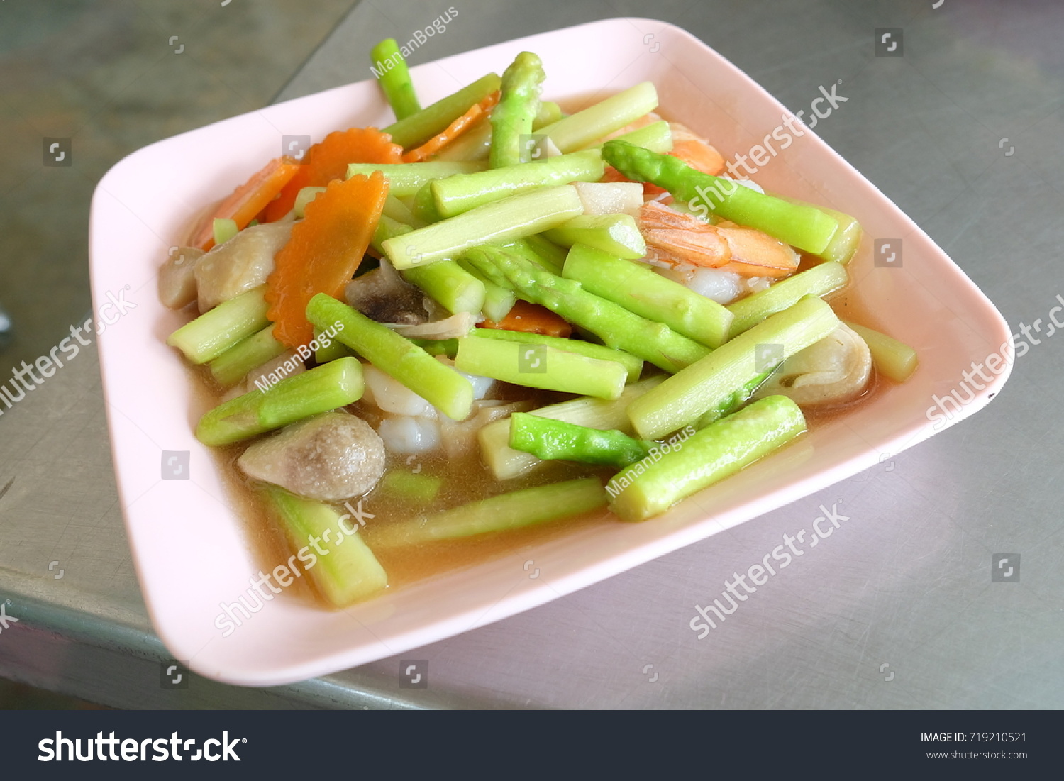Stir fried asparagus with shrimp. #719210521