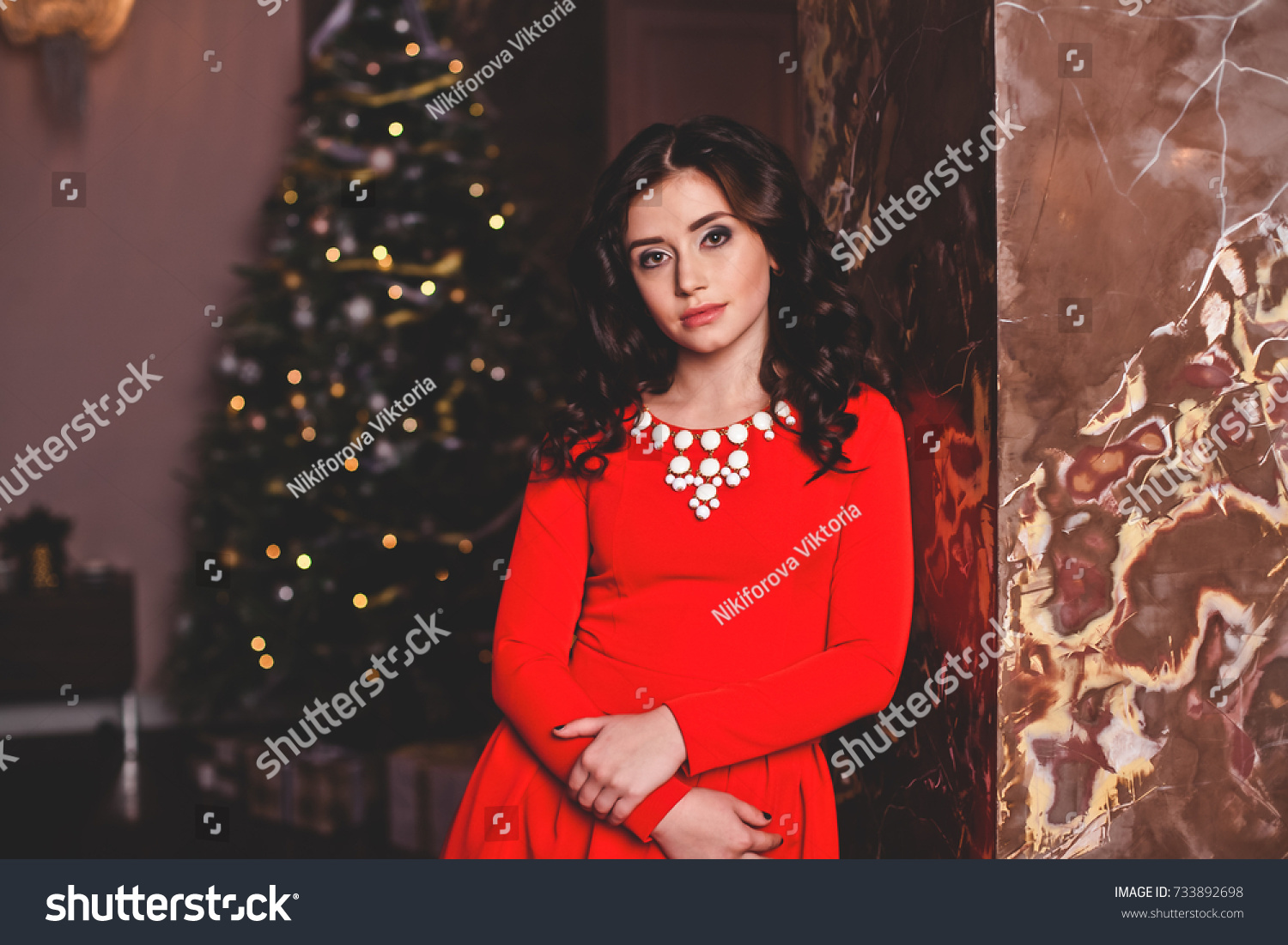 Beautiful girl with Christmas tree/Christmas/new year 2018 #733892698