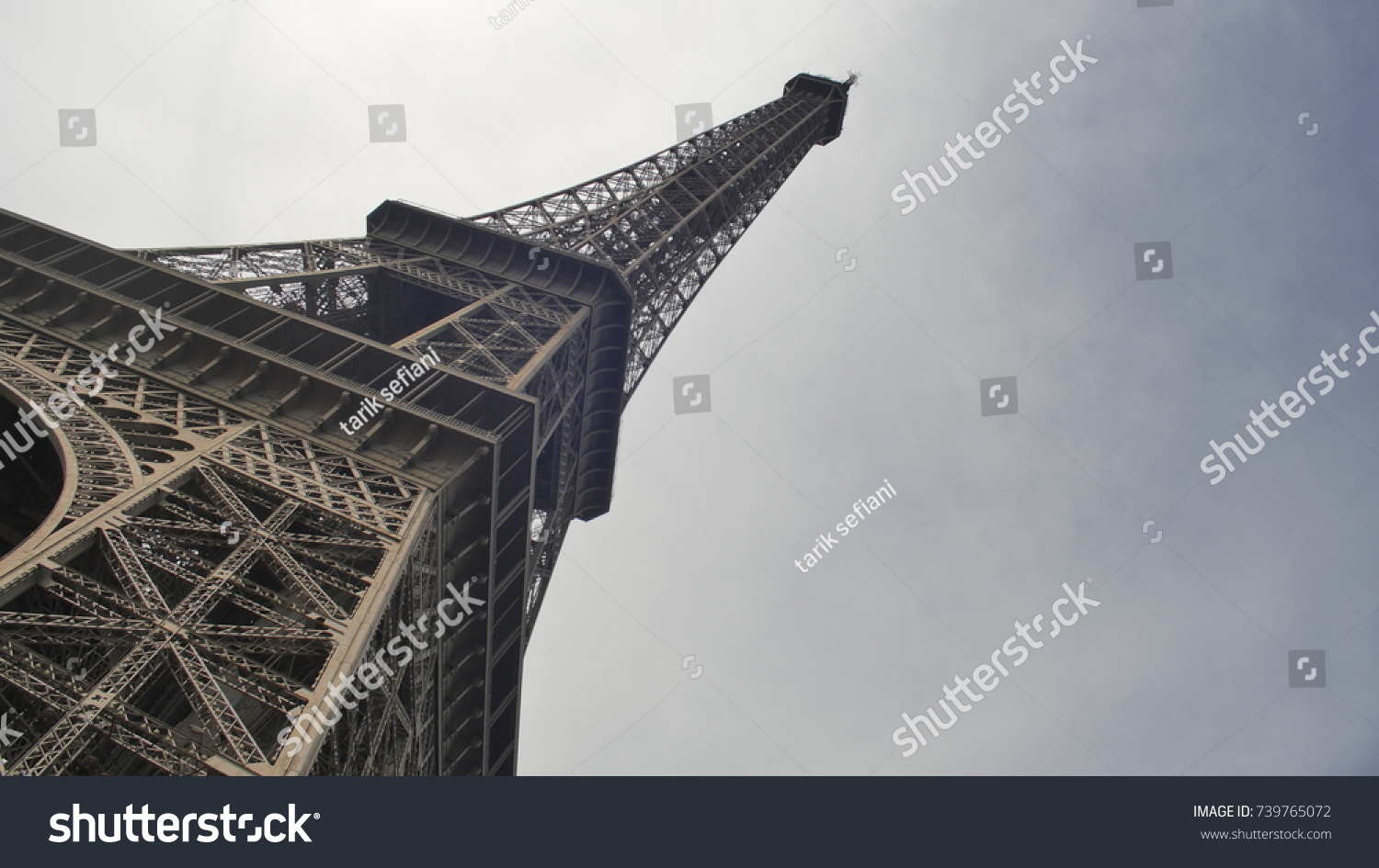 Tour Eiffel #739765072