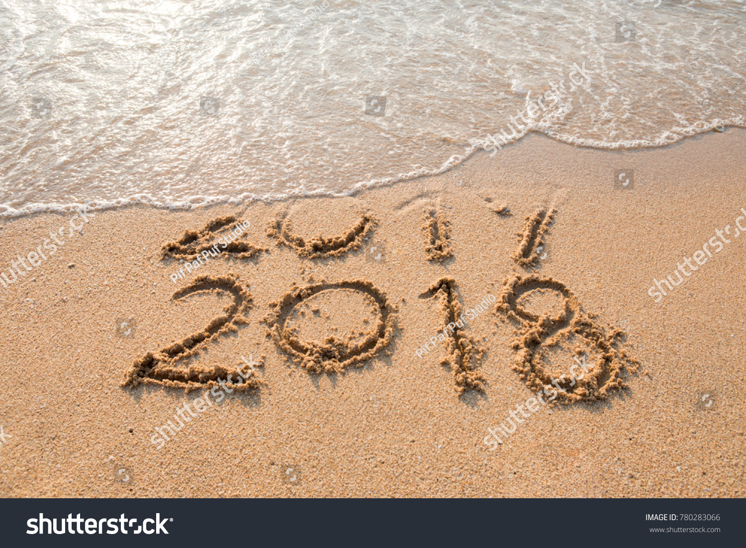 2018 Coming beach wave handwriting concept. #780283066