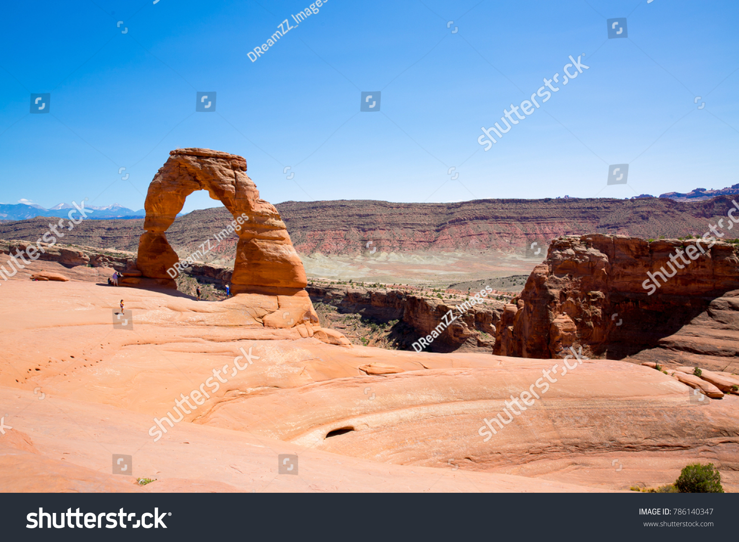 Delicate Arch ,Arches National Park shot at 121 F #786140347