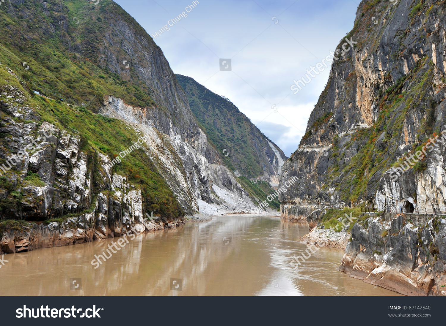 World's deepest gorge: Hutiaoxia in China (Tiger leaping gorge) #87142540
