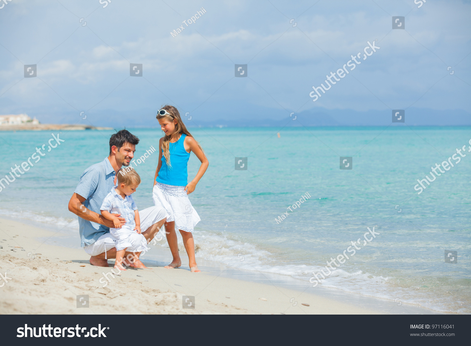 Young father with her two kids on tropical beach vacation #97116041