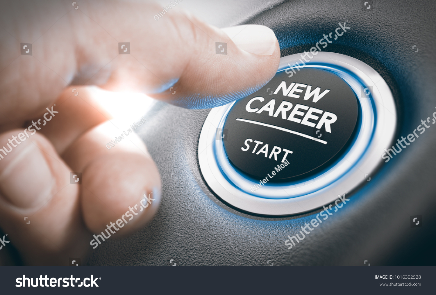 Finger pressing a new career start button. Concept of occupational or professional retraining or job opportunities. Composite between a hand photography and a 3D background #1016302528