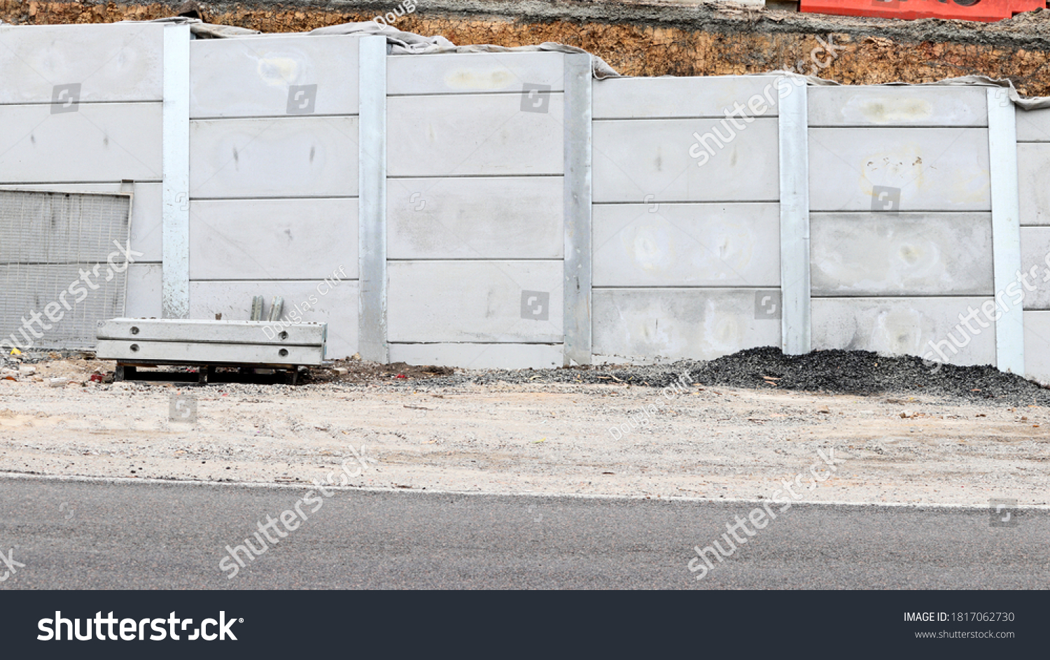 Steel post and concrete insert retaining wall #1817062730