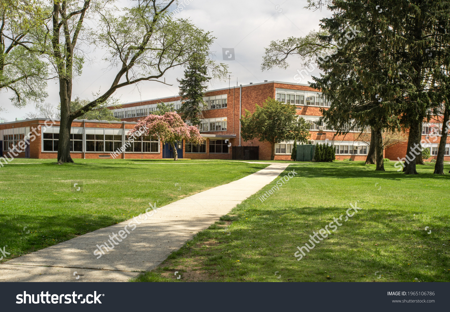 Exterior view of a typical American school #1965106786