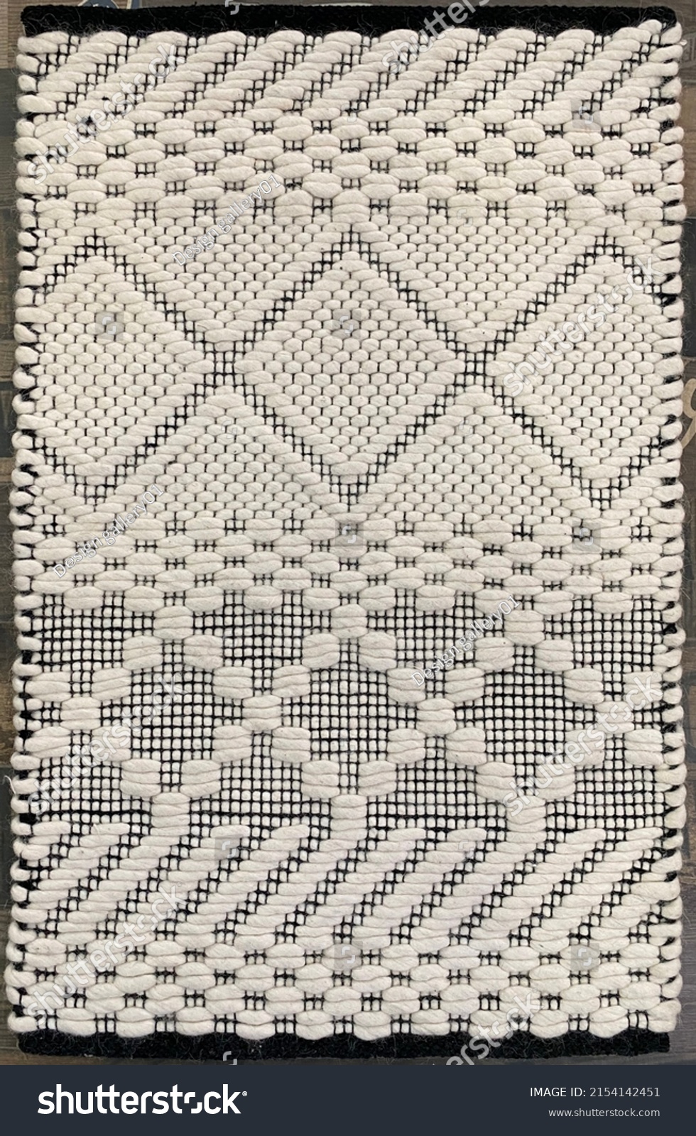 Hand Woven Geometric Modern Wool Area Rug. #2154142451