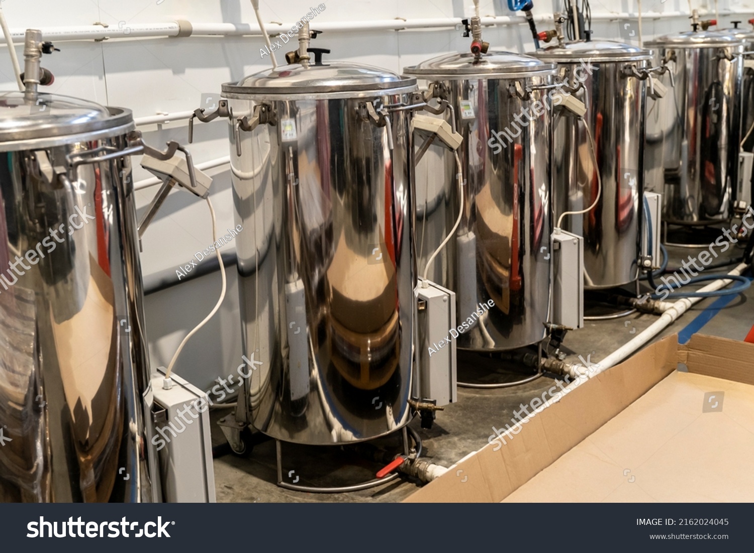 Autoclave Sterilization in Food Industry #2162024045