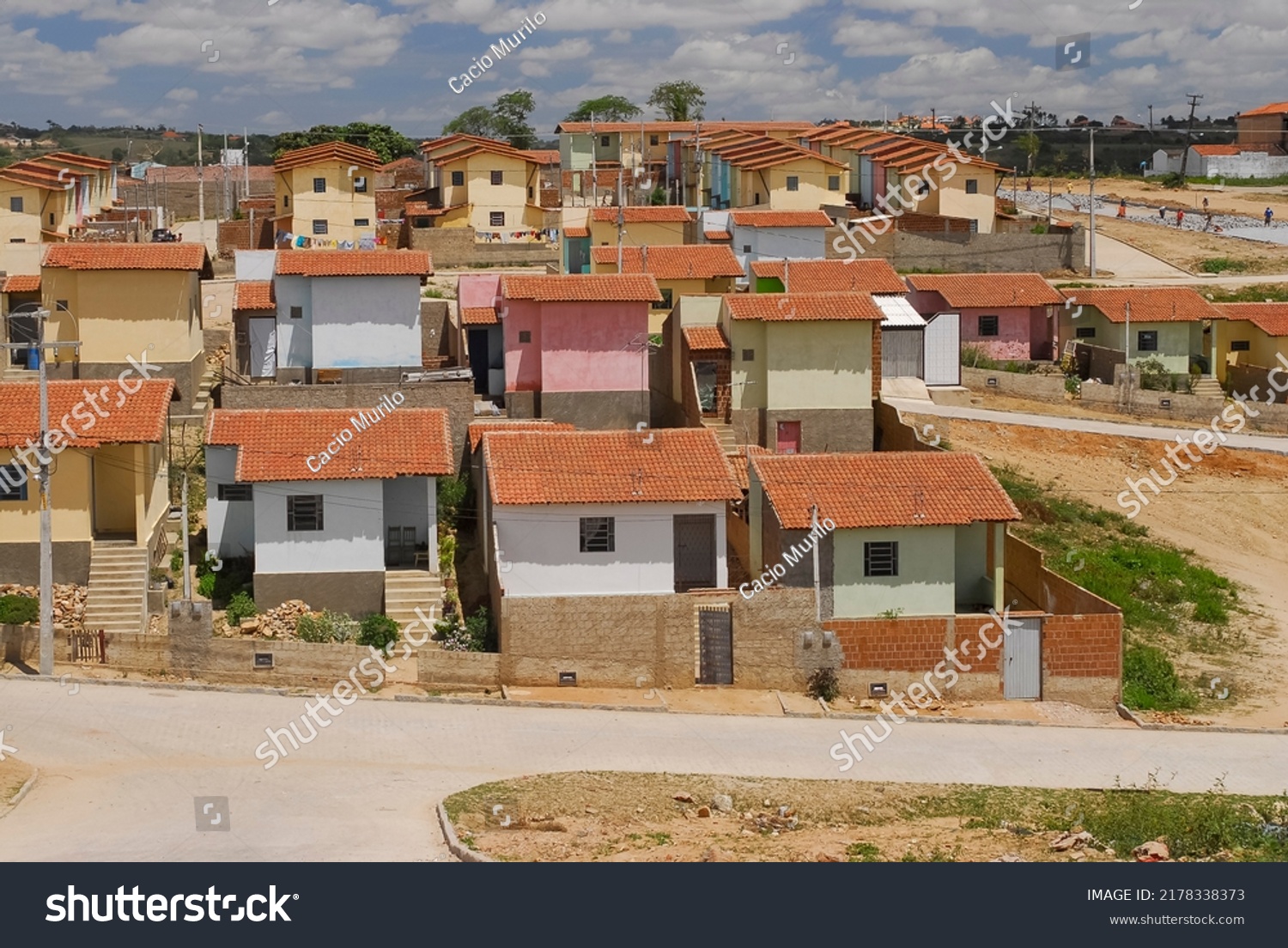 Popular houses built by the Brazilian government for low-income population. Housing. #2178338373