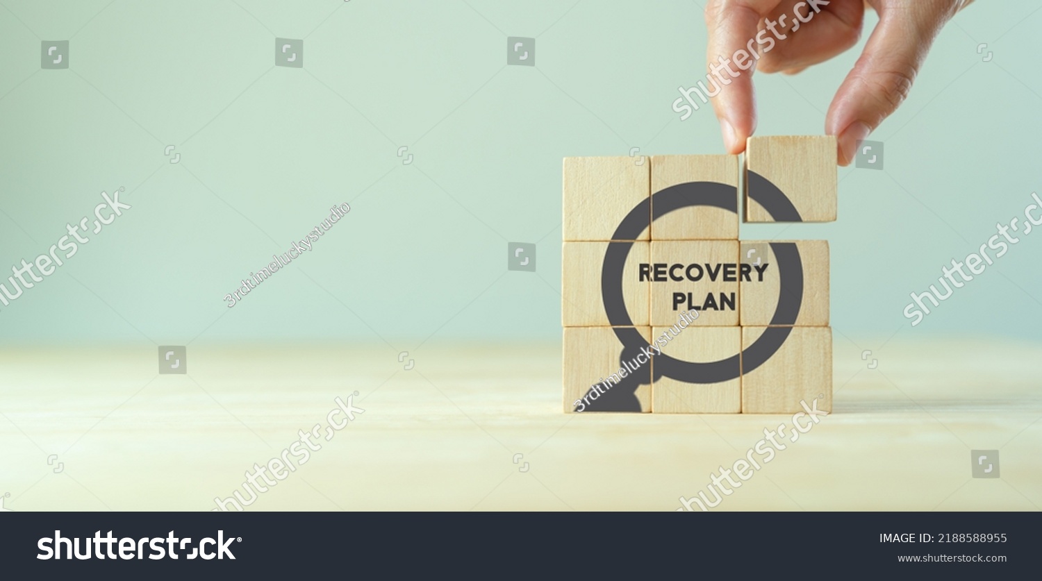 Recovery plan in recession. Strengthen business in economic downturn. Making customers priority, marketing strategies, managing staff, networking, develop innovative practices, seek assistance. #2188588955