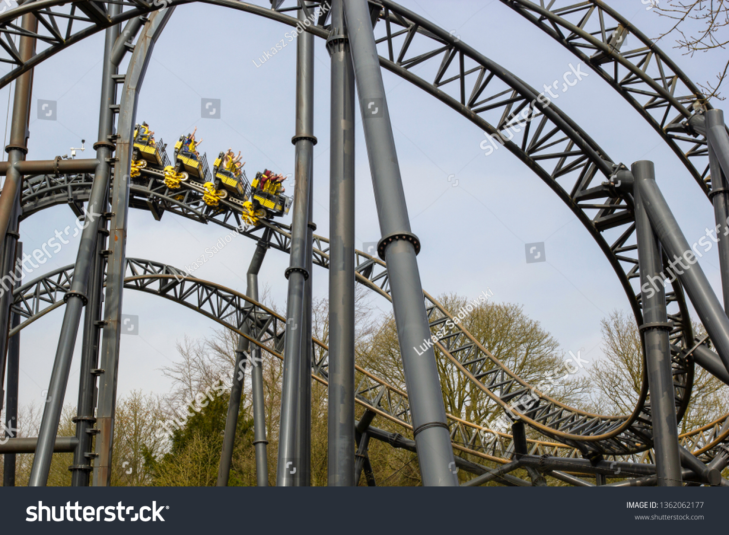 07042019 Alton Towers Resort Uk Smiler Stock Photo 1362062177 ...