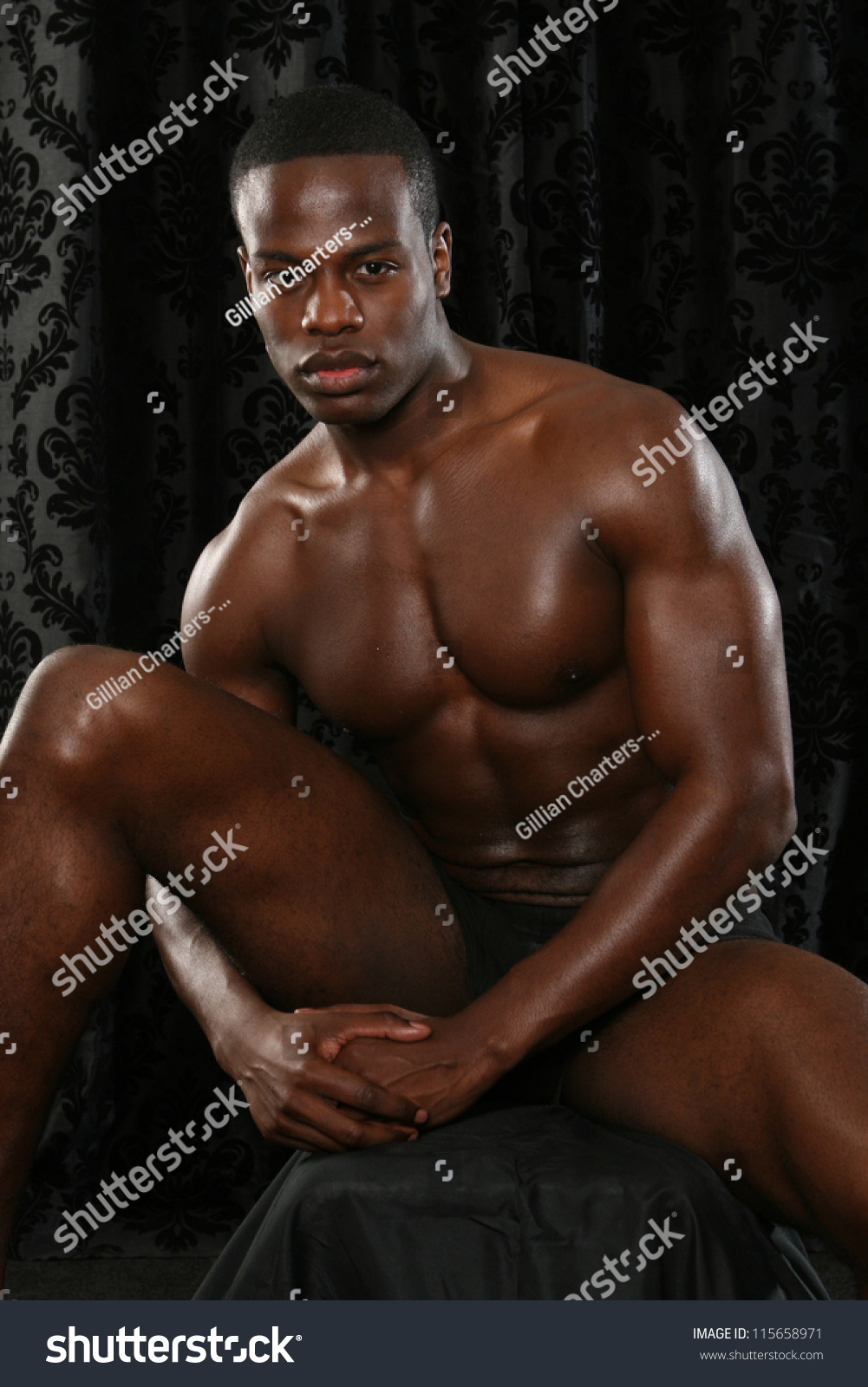 Nude Muscular Gay 24