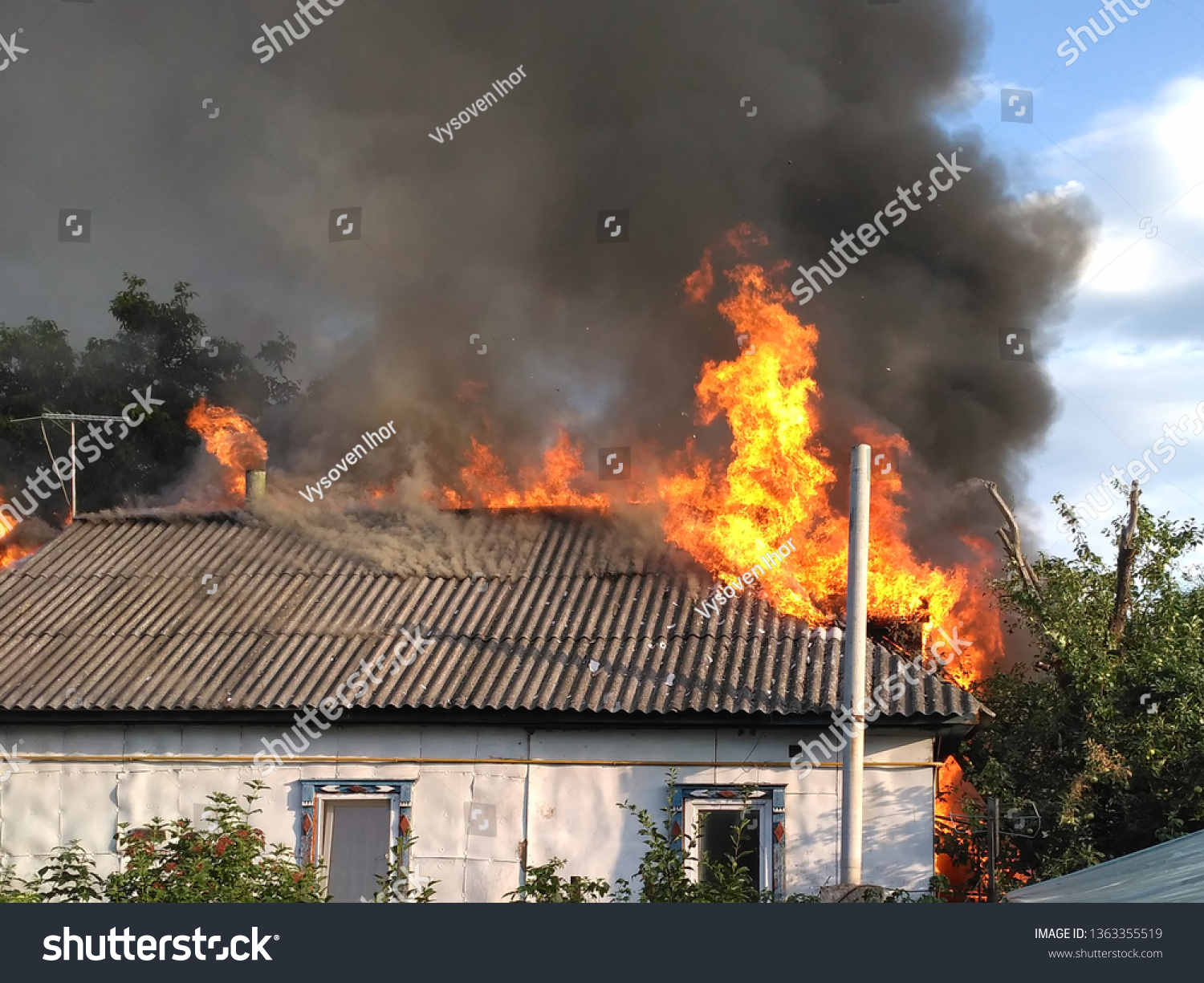 Burning Rural House The Roof House Stock Photo Edit Now 1363355519