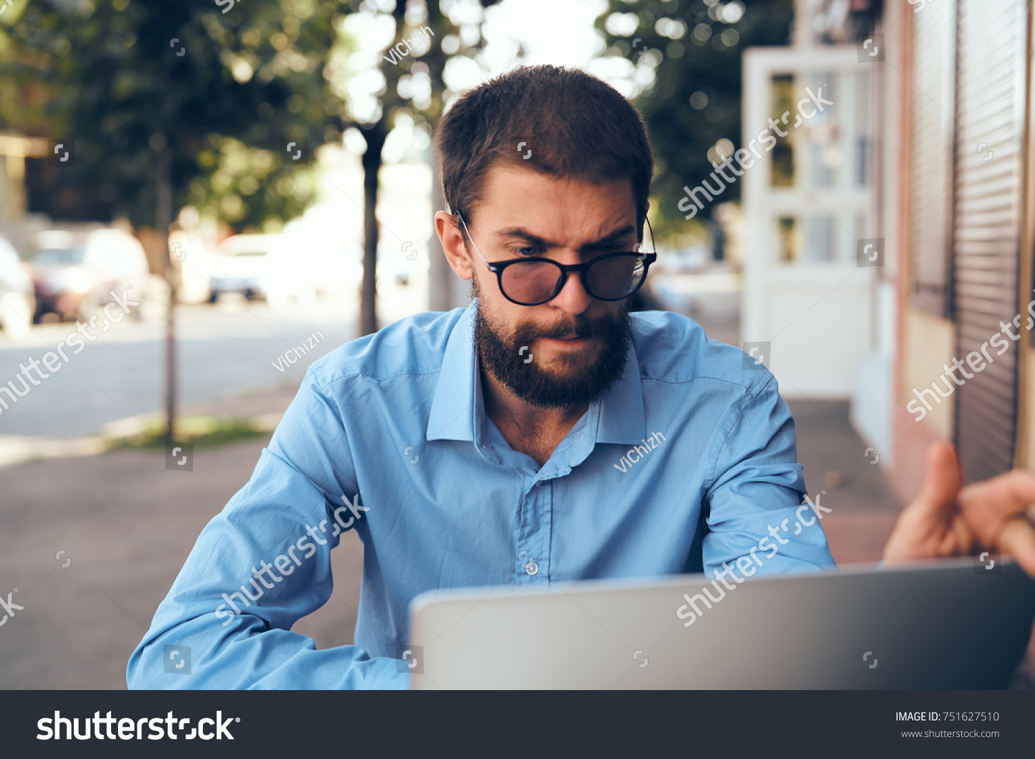 Business Man Blue Shirt On Street Stock Photo 751627510 | Shutterstock