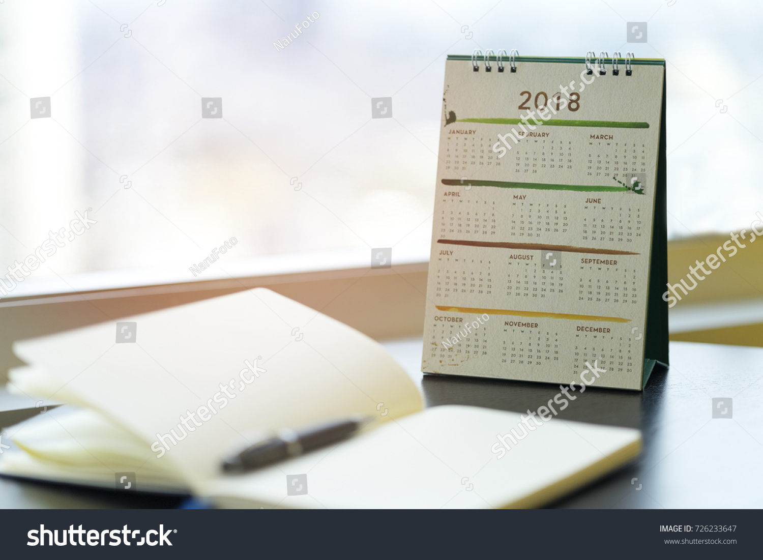 Foto Stock 726233647 A Tema Calendario 2018 Da Tavolo In