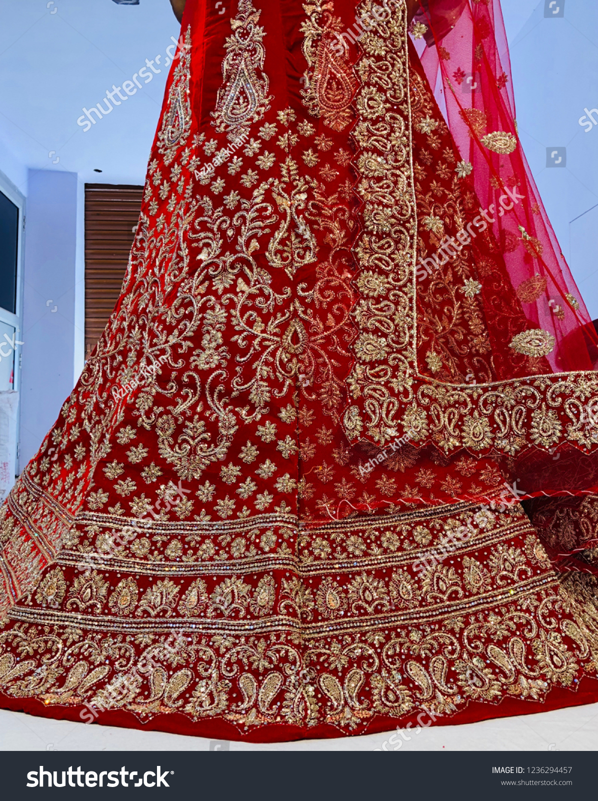 21112018farrukhabadup Indiaindian Bridal Dress Zardozi Work Stock