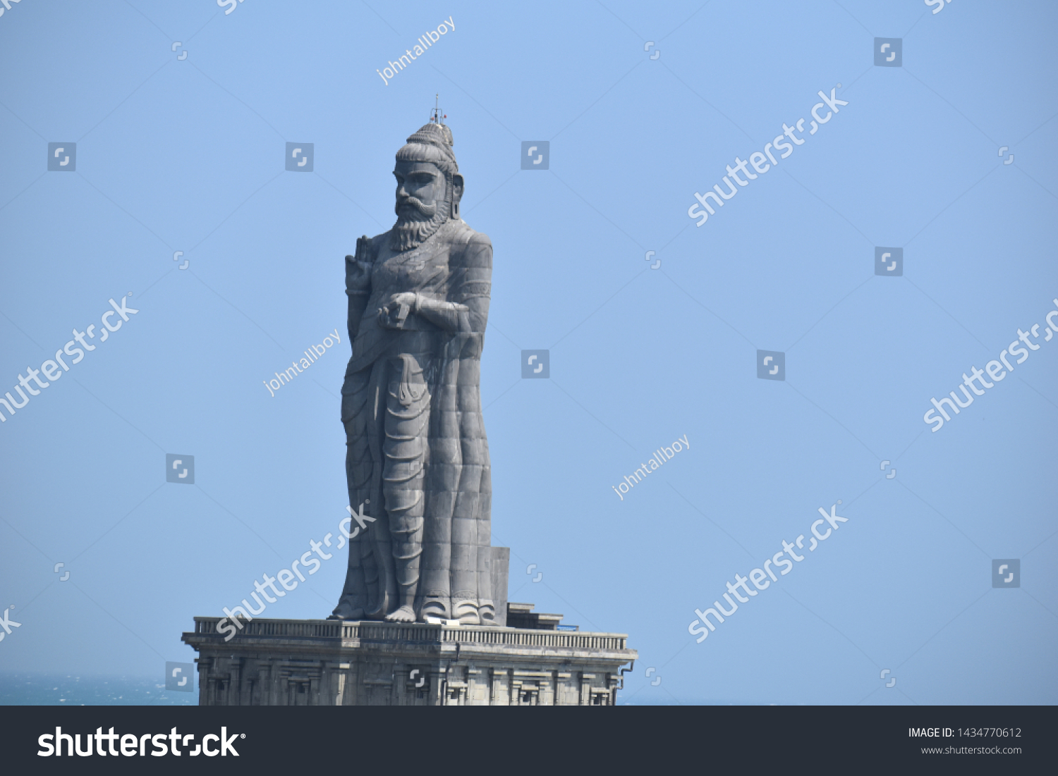 133 Feet Thiruvalluvar Statue Kanyakumari Tamilnadu Stock Photo ...