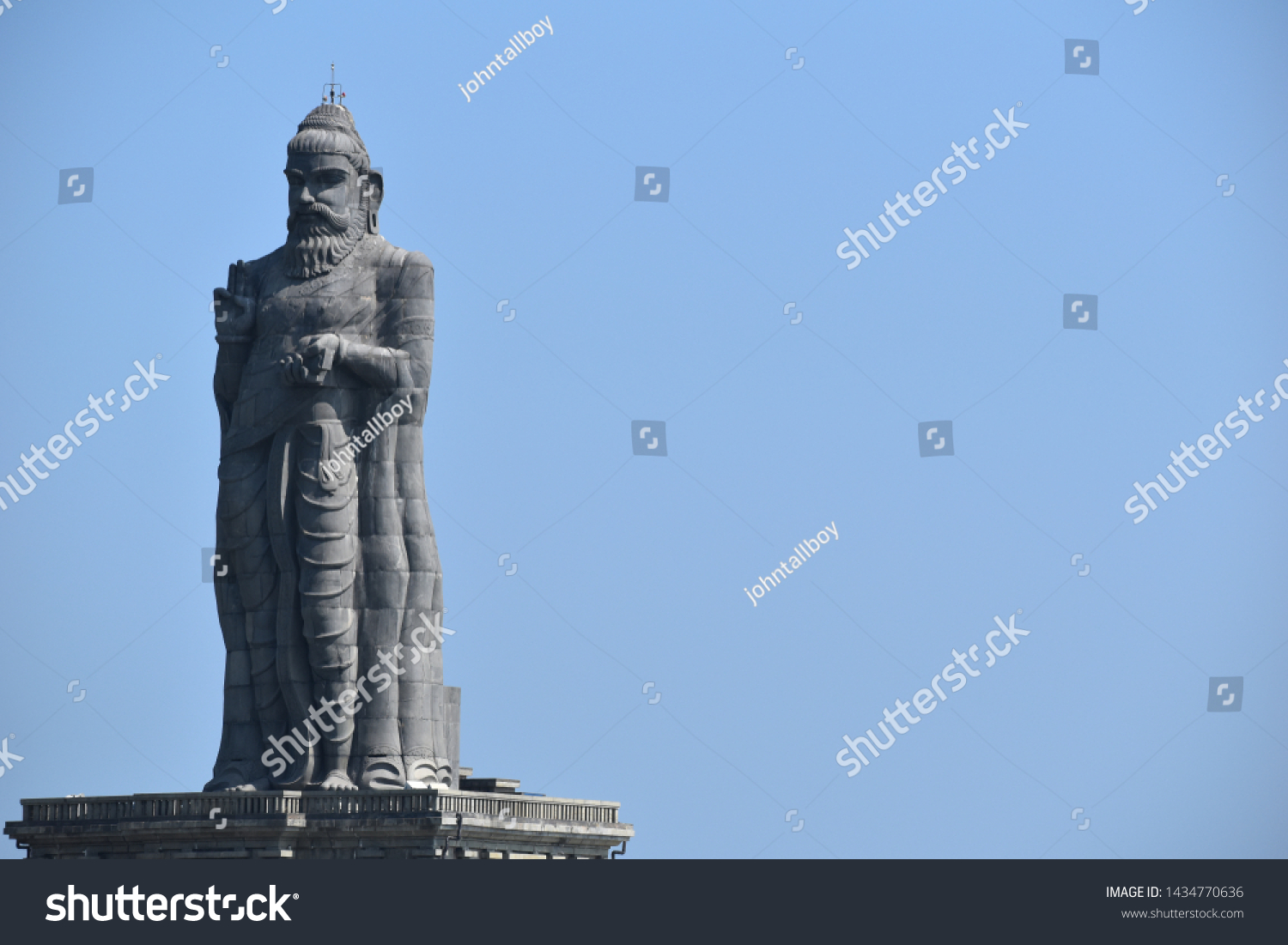 133 Feet Thiruvalluvar Statue Kanyakumari Tamilnadu Stock Photo (Edit ...