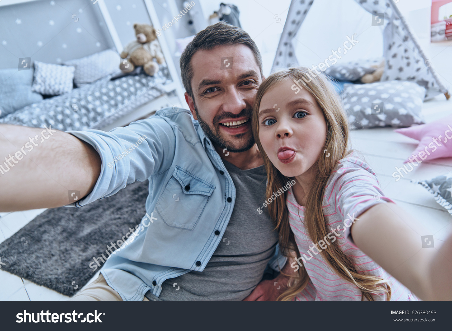 Funny Selfie Dad Self Portrait Young Stock Photo 626380493 Shutterstock