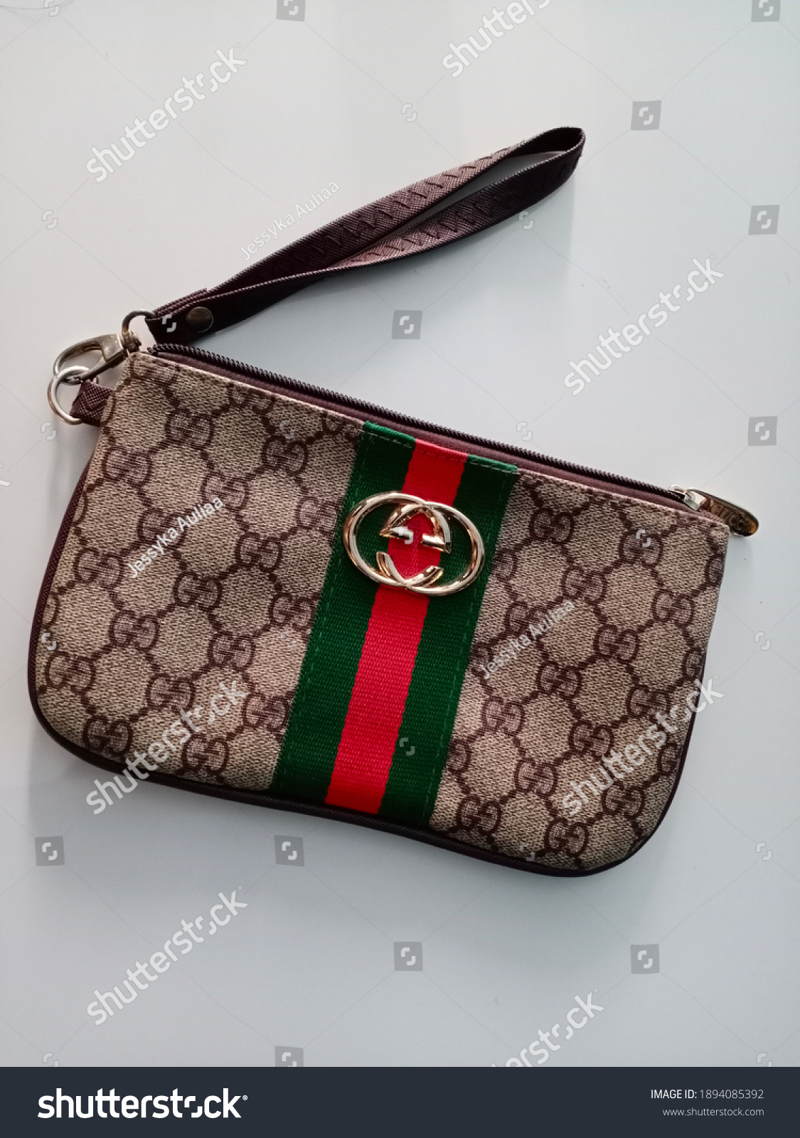 gucci bag symbol