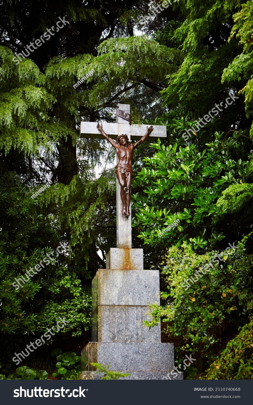 Jesus Crucifixion Park Stock Photo 2110740668 | Shutterstock