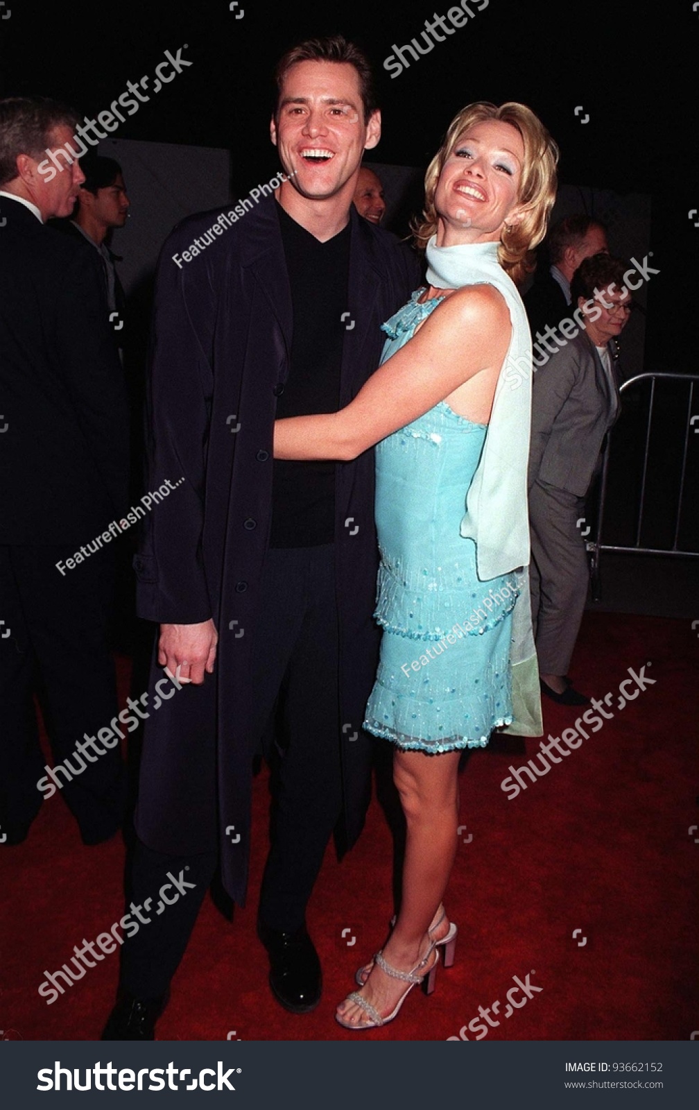 18mar97: Actor Jim Carrey & Actress Wife Lauren Holly At The Premiere ...