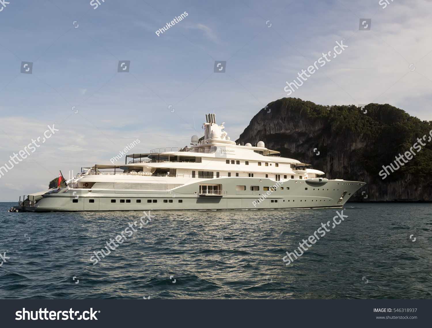 110meter Superyacht Owned By Abdulla Al Stock Photo Edit Now