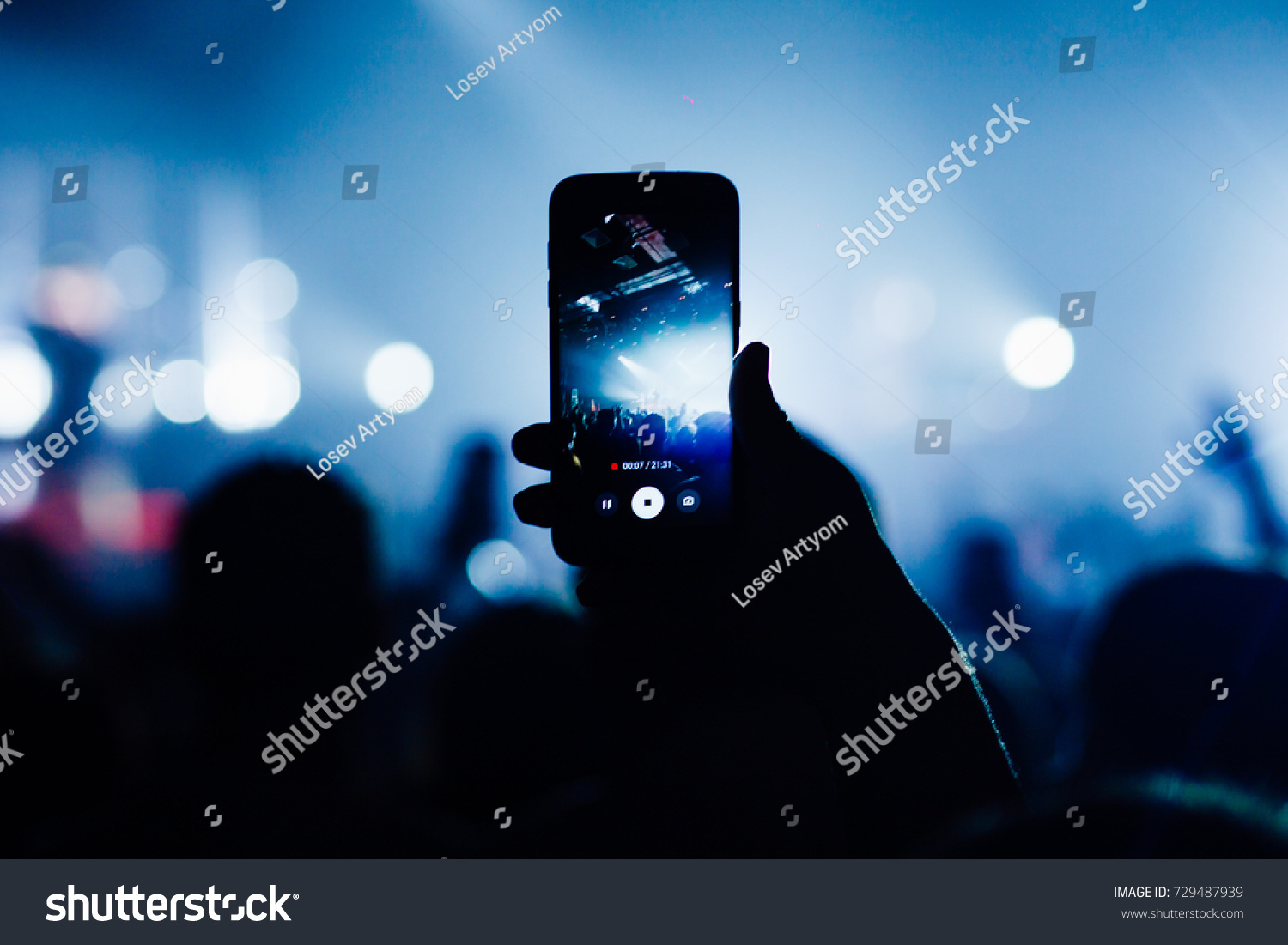 how to take good concert photos with iphone 14 pro