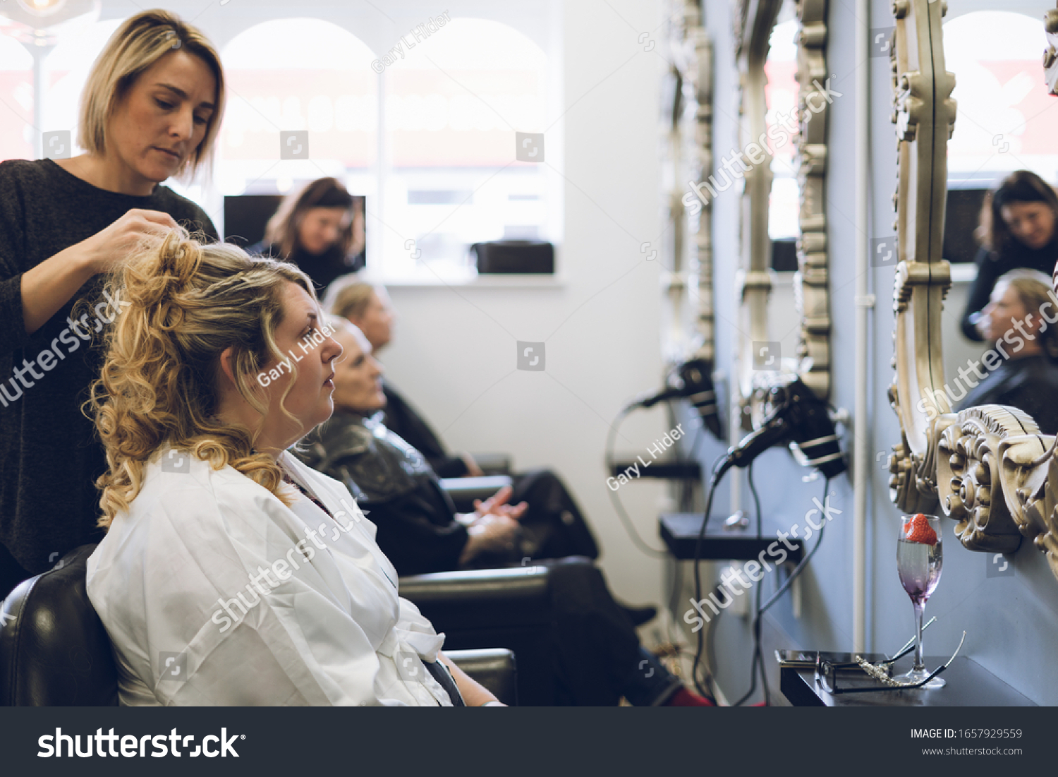 Hair Cut Salon Images Stock Photos Vectors Shutterstock